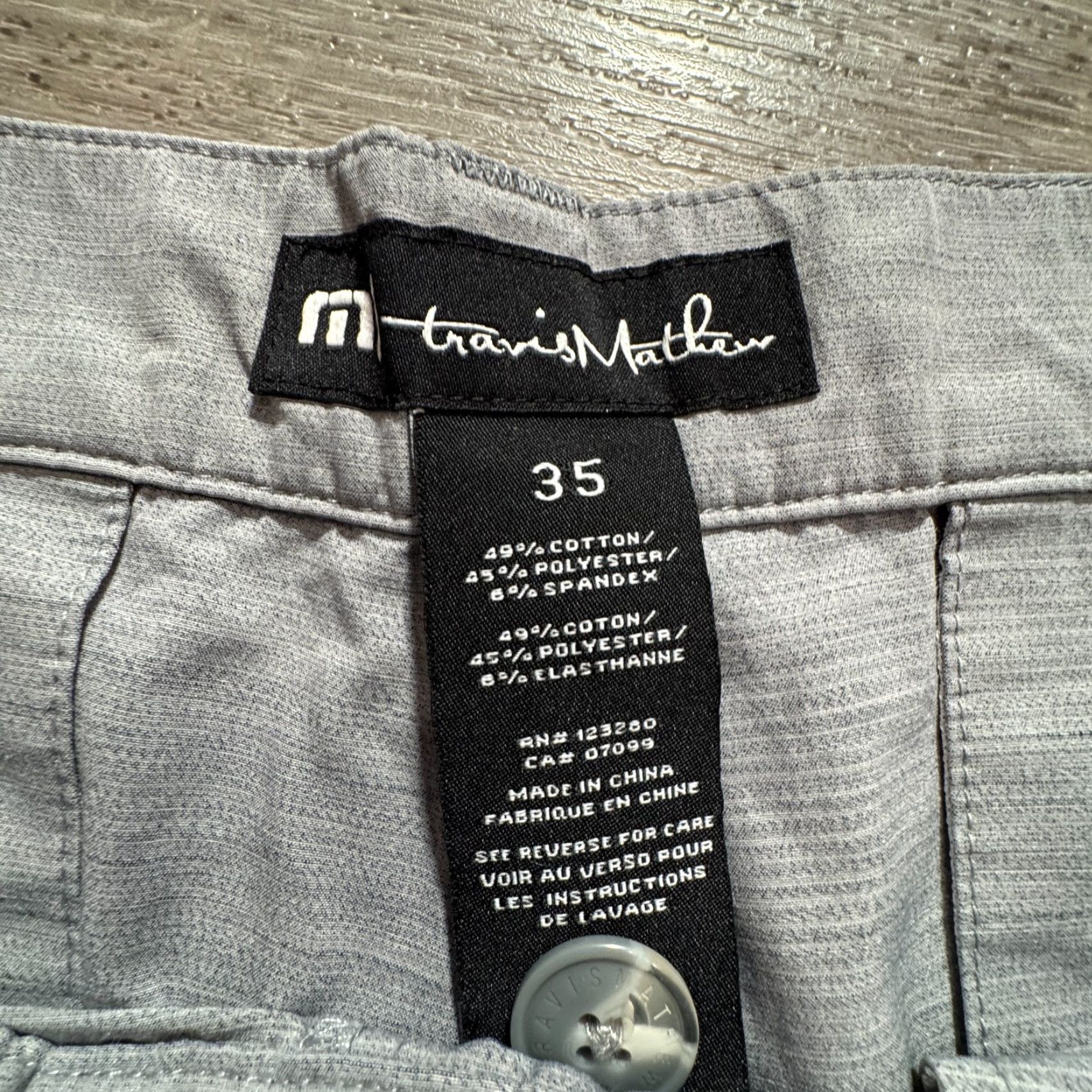 TravisMathew Travis Mathew Shorts Mens 35 Gray Pineapple Graphic Chino Casual Outdoor Summer 35 in Gray Mens Size US 35 - 3 Thumbnail