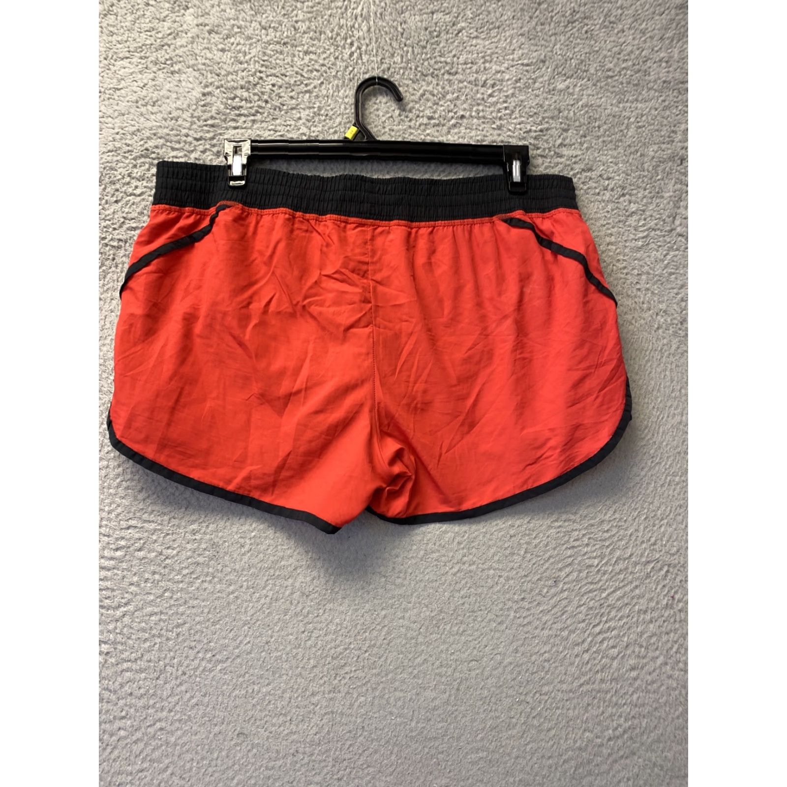 Champion Champion Shorts Women XL Red Running Elastic Waist Cotton Blend 3 in Inseam Size 40" / US 18 - 7 Thumbnail