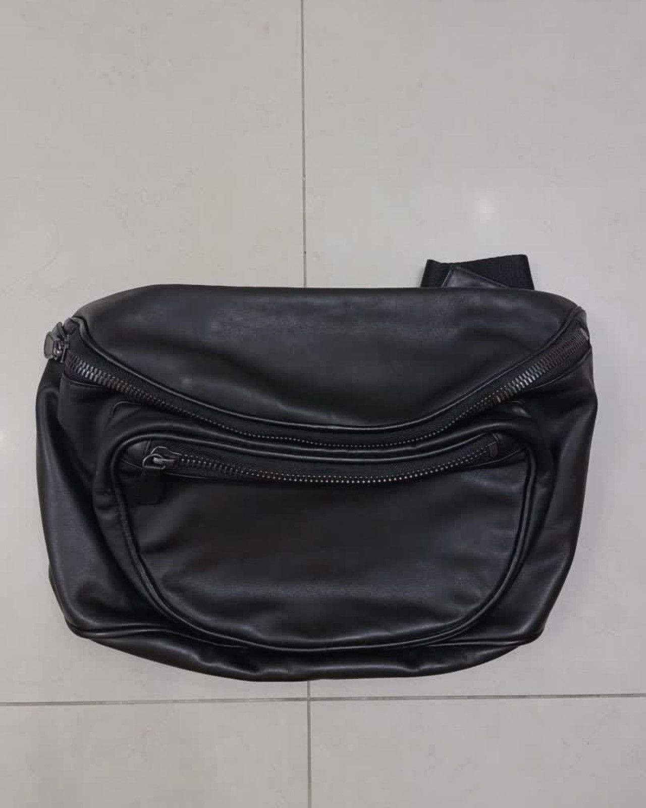 H&M × Maison Margiela Vintage Maison Margiela x H&M Giant XXL Fanny Pack bag Size ONE SIZE - 4 Thumbnail