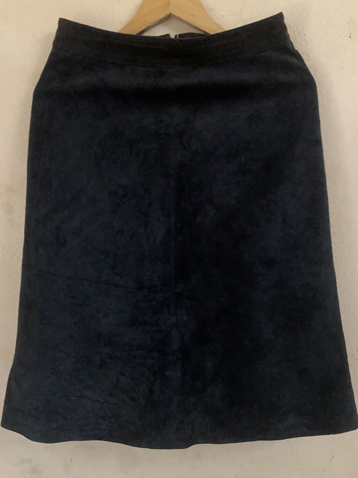 Celine Vintage celine double lining suede skirt Size 30" / US 8 / IT 44 - 3 Thumbnail
