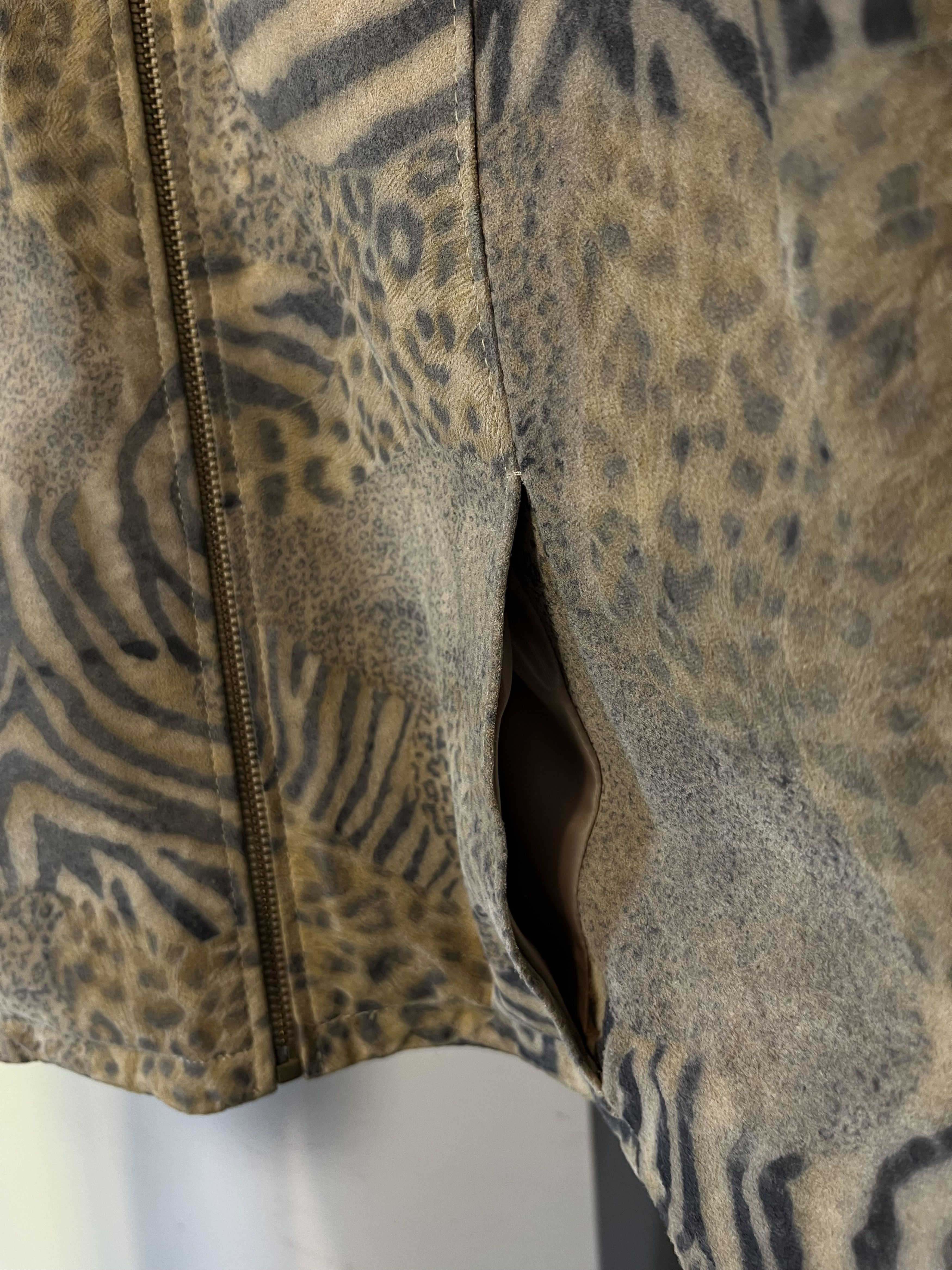 Vintage 90s y2k Leopard Gepard Tiger Pimp Cropped Leather Jacket Size M / US 6-8 / IT 42-44 - 7 Thumbnail