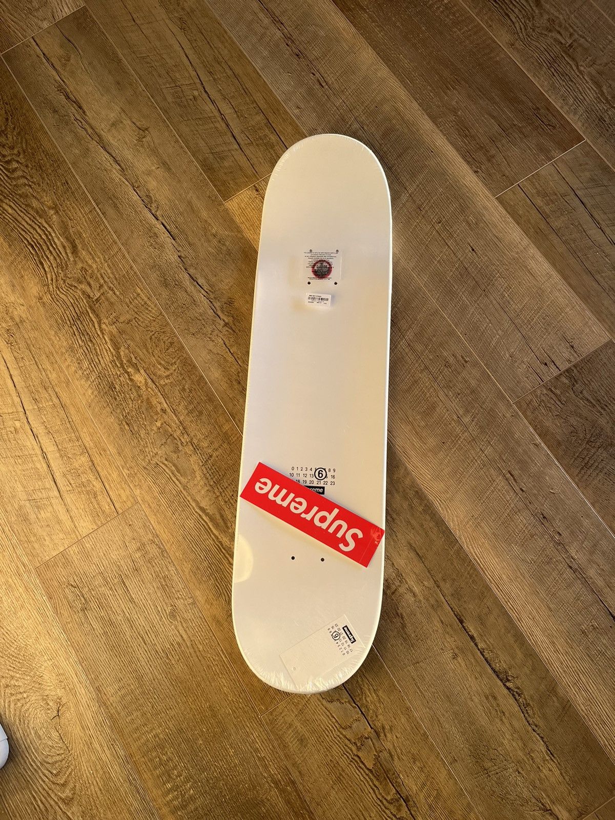 image of Maison Margiela x Supreme Mm6 Skateboard Deck Margiela in White, Men's