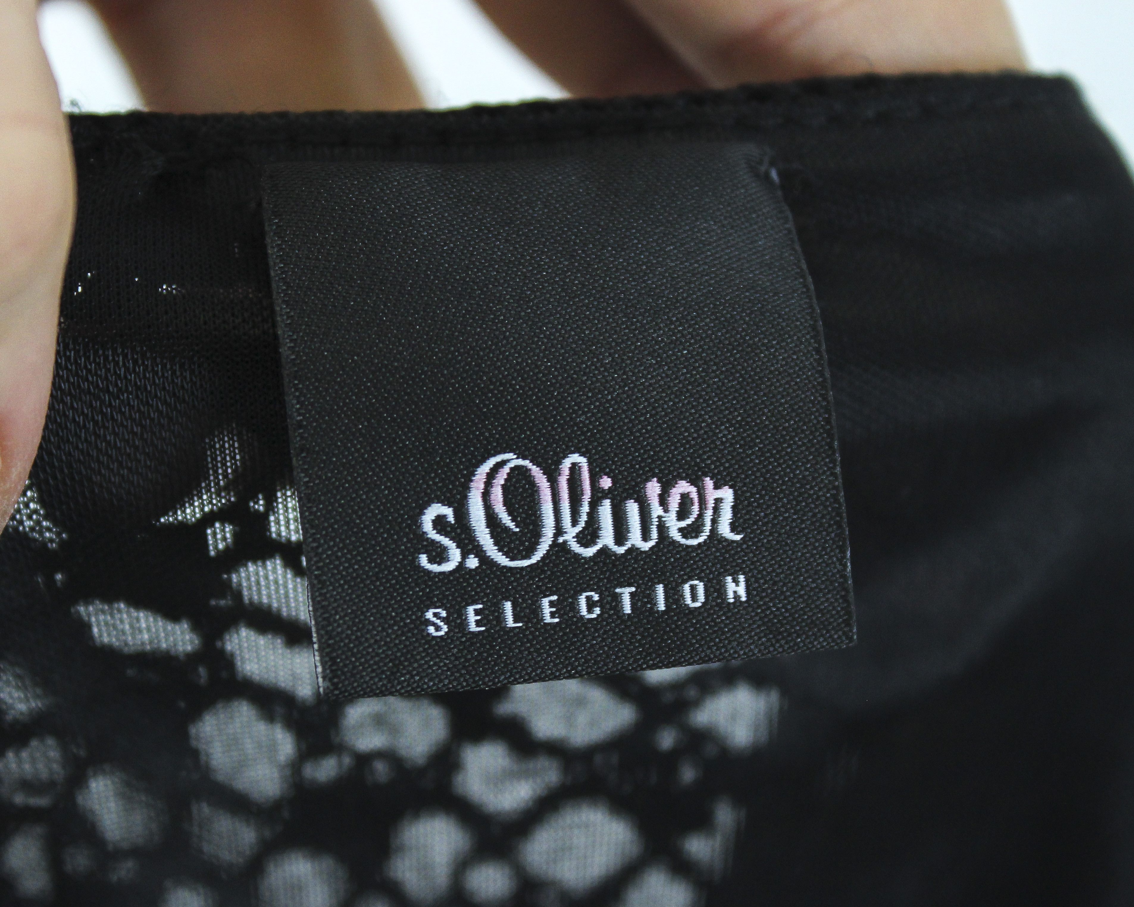 Vintage × s.Oliver Women L US 12 T-Shirt Black Strap Tee V-Neck Blouse Summer Size L / US 10 / IT 46 - 6 Thumbnail
