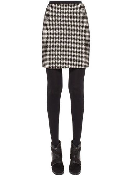 AKRIS black/cream houndstooth pencil skirt. Size 44