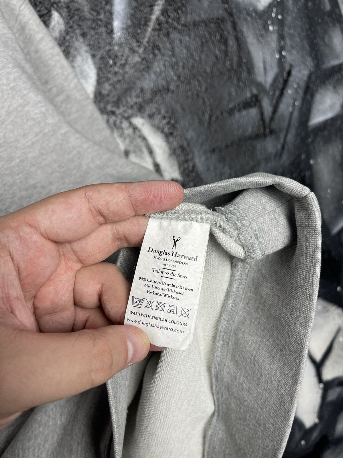 Douglas Hayward Douglas Hayward Mayfair London Grey Hoodie Men’s Size L Size US L / EU 52-54 / 3 - 8 Thumbnail