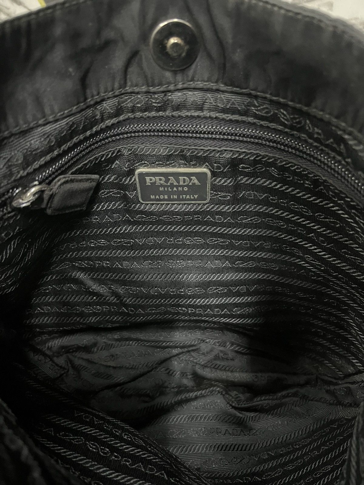 Prada Vintage Prada Black Tessuto Chainlink Shoulder Bag Size ONE SIZE - 5 Thumbnail
