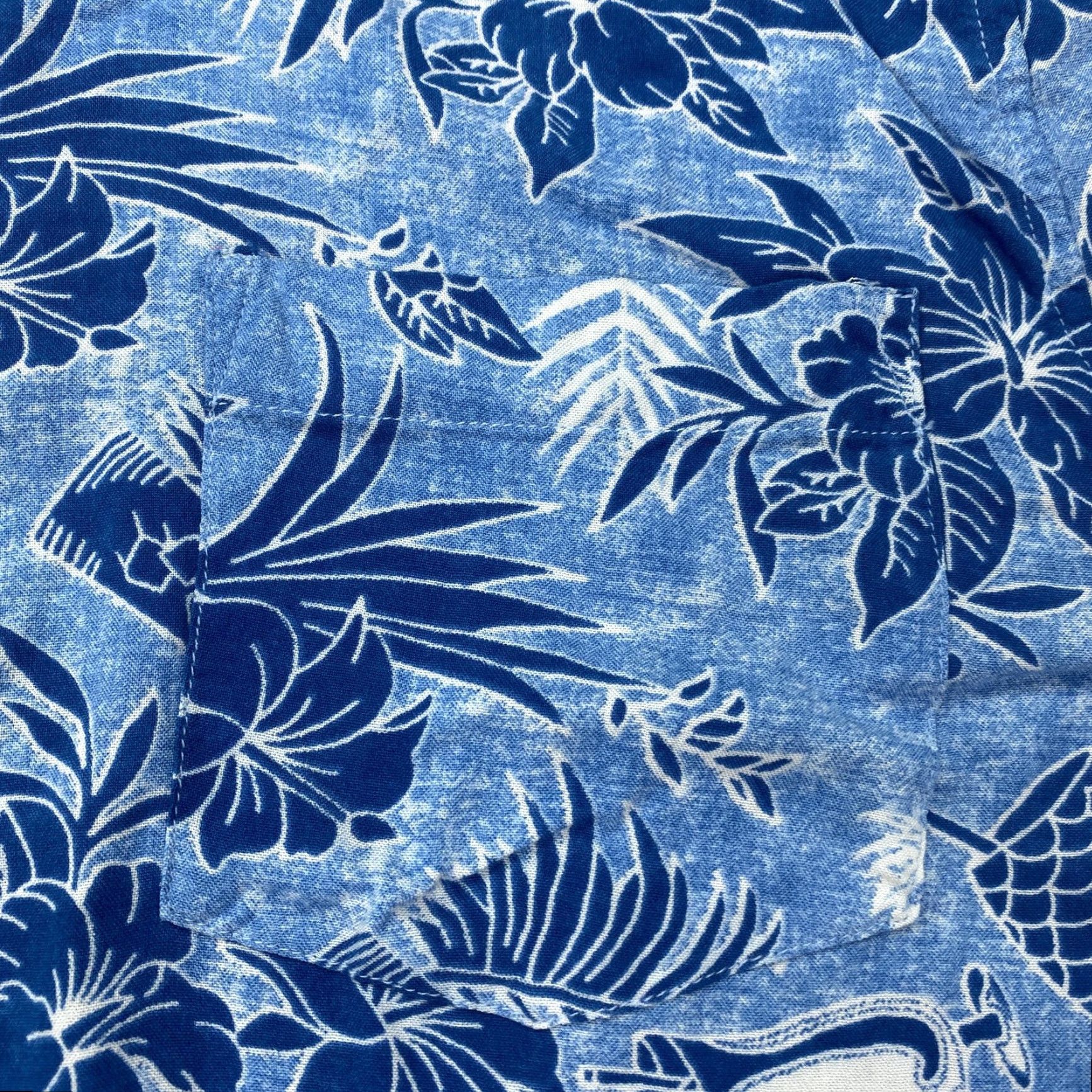 Vintage Urban Shores Shirt Mens Large Blue Hawaiian Aloha Floral Button Up Viscose Beach Size US L / EU 52-54 / 3 - 3 Thumbnail