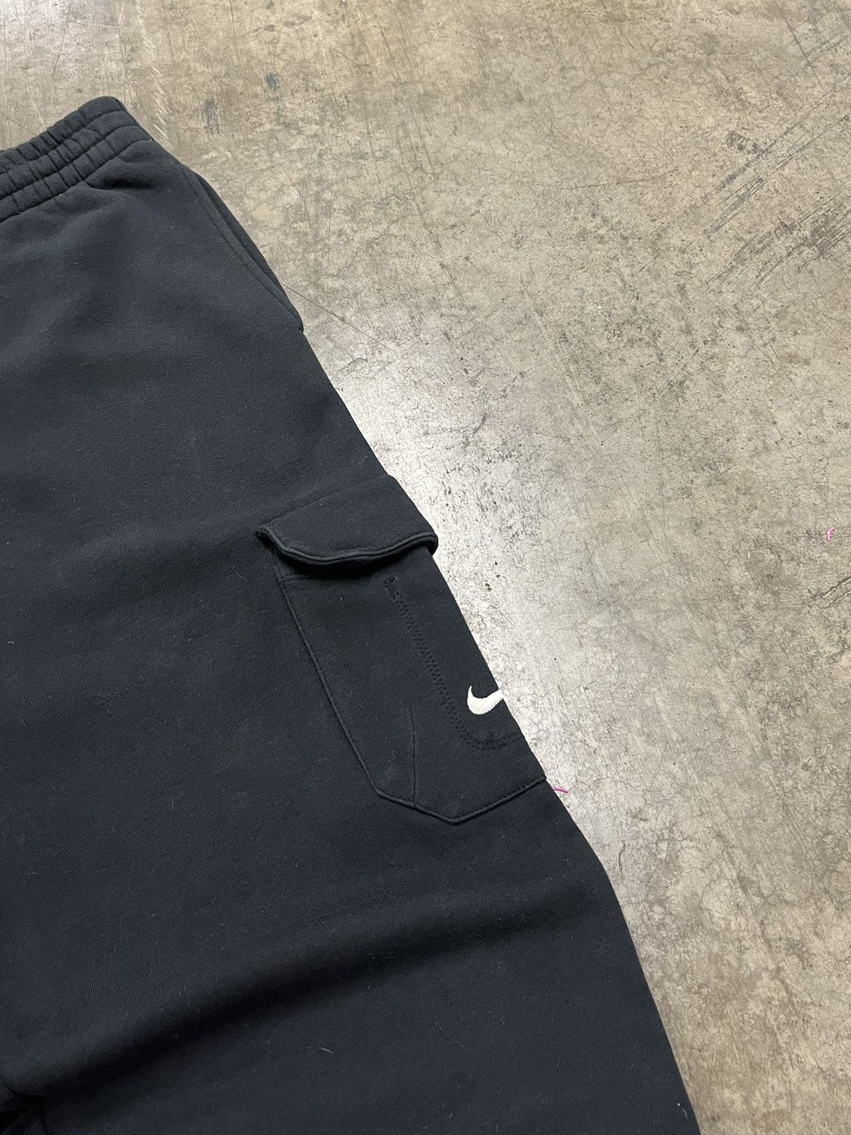 Nike × Vintage Nike baggy fit sweatpants cargo pockets wide leg hype rare Size US 36 / EU 52 - 4 Thumbnail