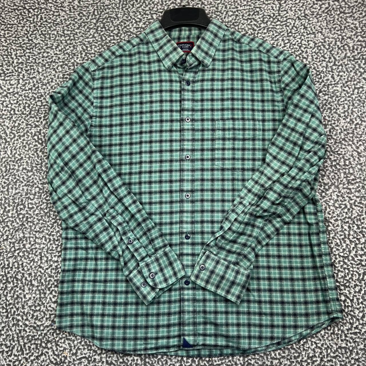 UNTUCKit UNTUCKit Calder Button Down Shirt XL RegularFit PlaidFlannel Size US XL / EU 56 / 4 - 1 Thumbnail