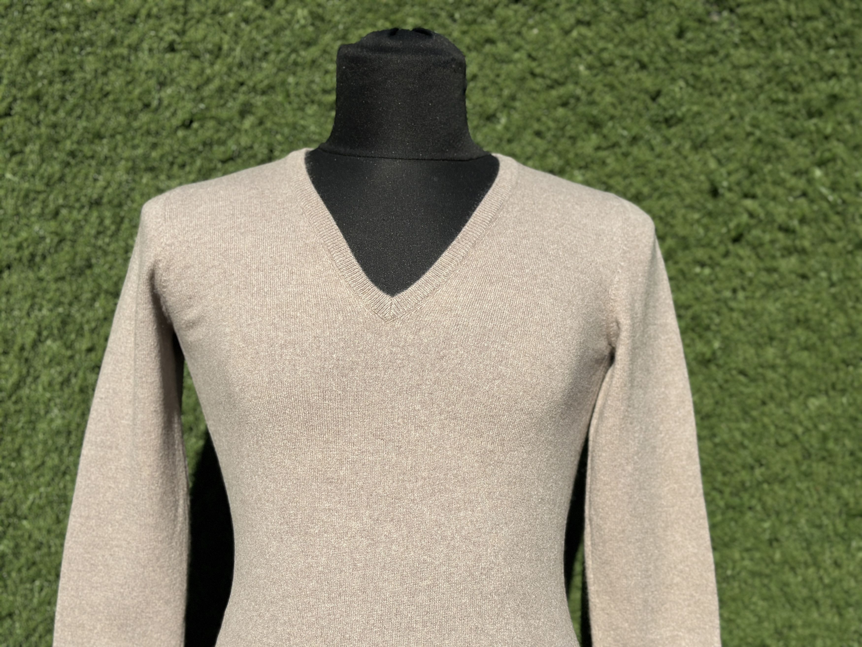 Brunello Cucinelli Brunello Cucinelli 100% Cashmere V Neck Elbow Patches M L Size M / US 6-8 / IT 42-44 - 2 Thumbnail