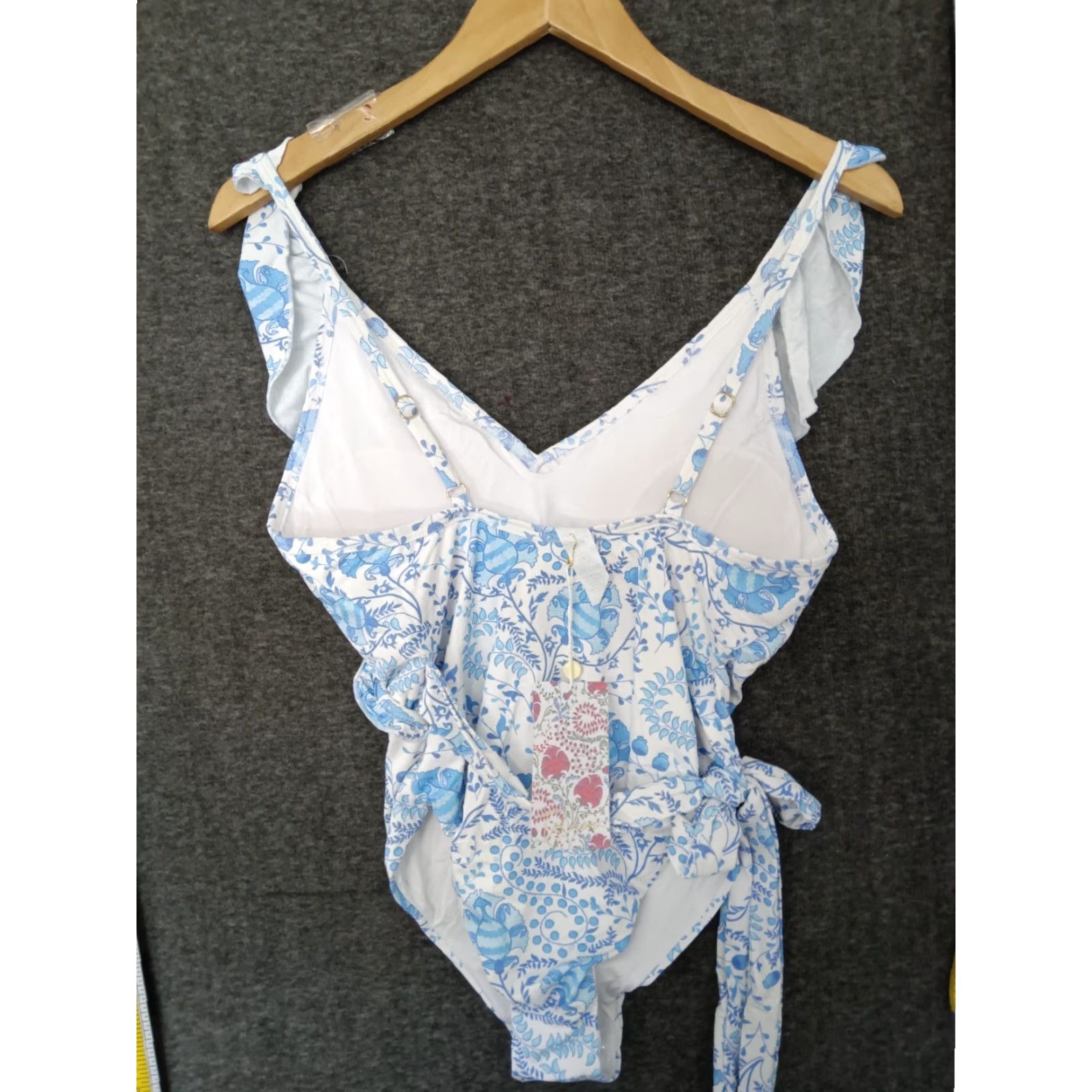 Vintage Toluca Paisley Belted One Piece V-Neck Swimsuit Size M Bathing Size ONE SIZE - 2 Thumbnail