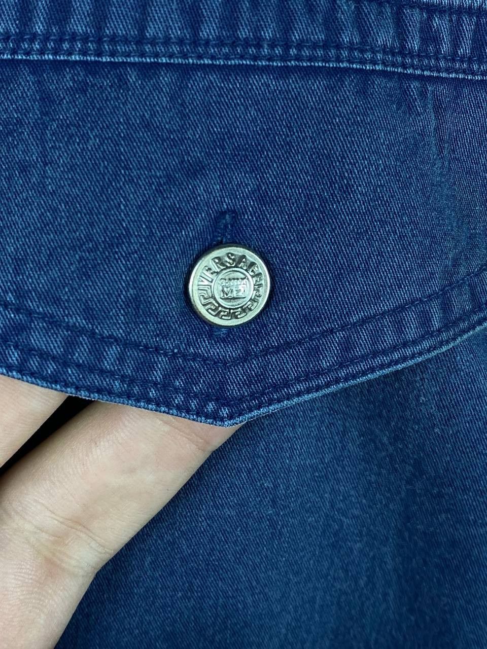 Versace × Vintage Vintage Versace Boxy fit denim pocket shirt Logo Jeans Size US L / EU 52-54 / 3 - 5 Thumbnail