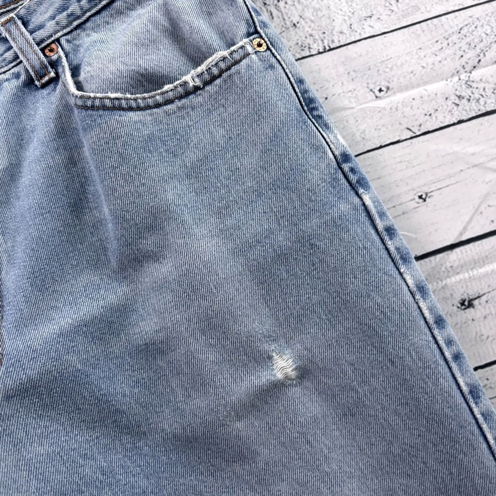 Levi's Vintage Levi's 550 Relaxed Fit Light Wash Denim Blue Jeans Men's 36x36 Size US 36 / EU 52 - 5 Thumbnail