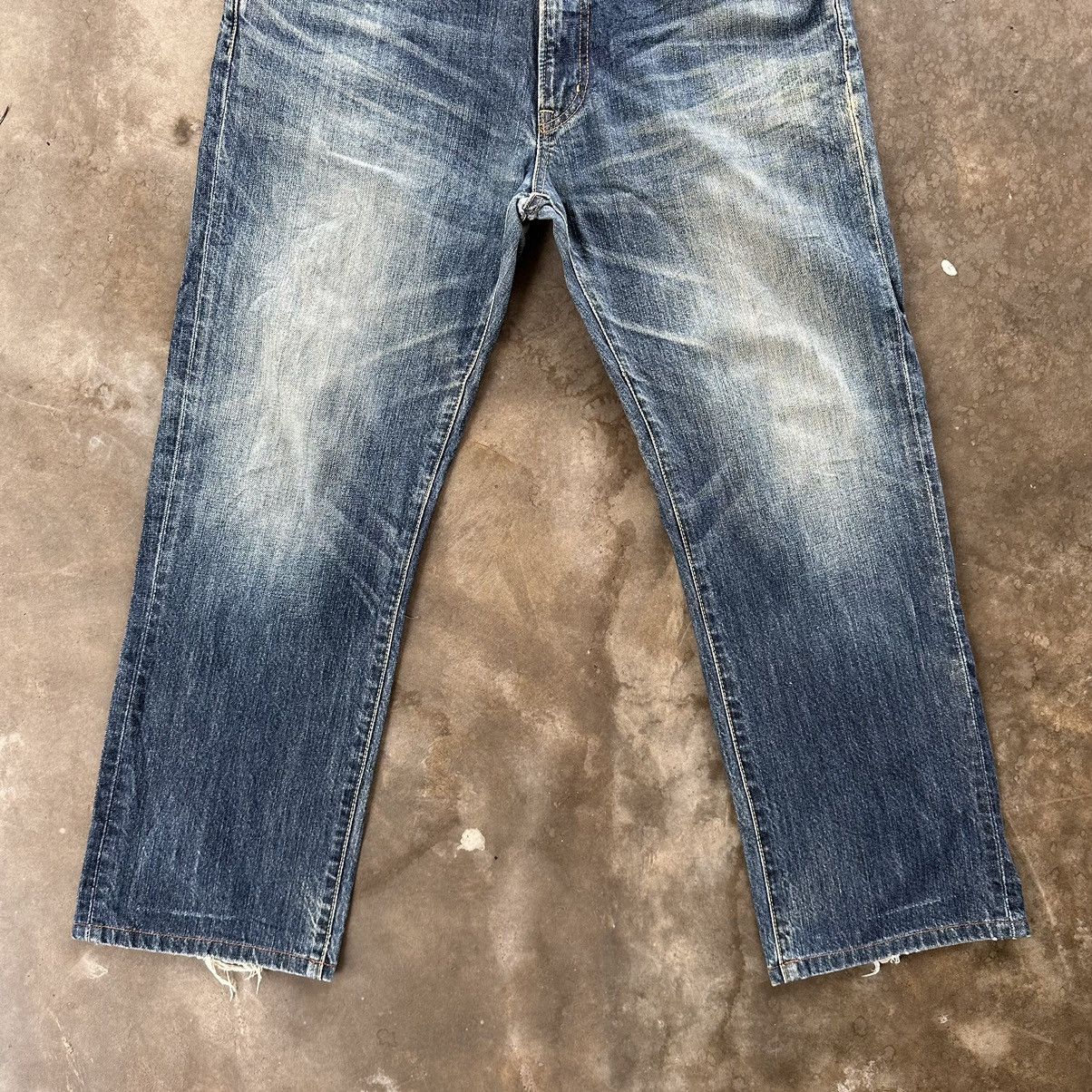 Japanese Brand Vintage Japanese Distressed Faded Denin Jean Pant W35 Size US 35 - 2 Thumbnail