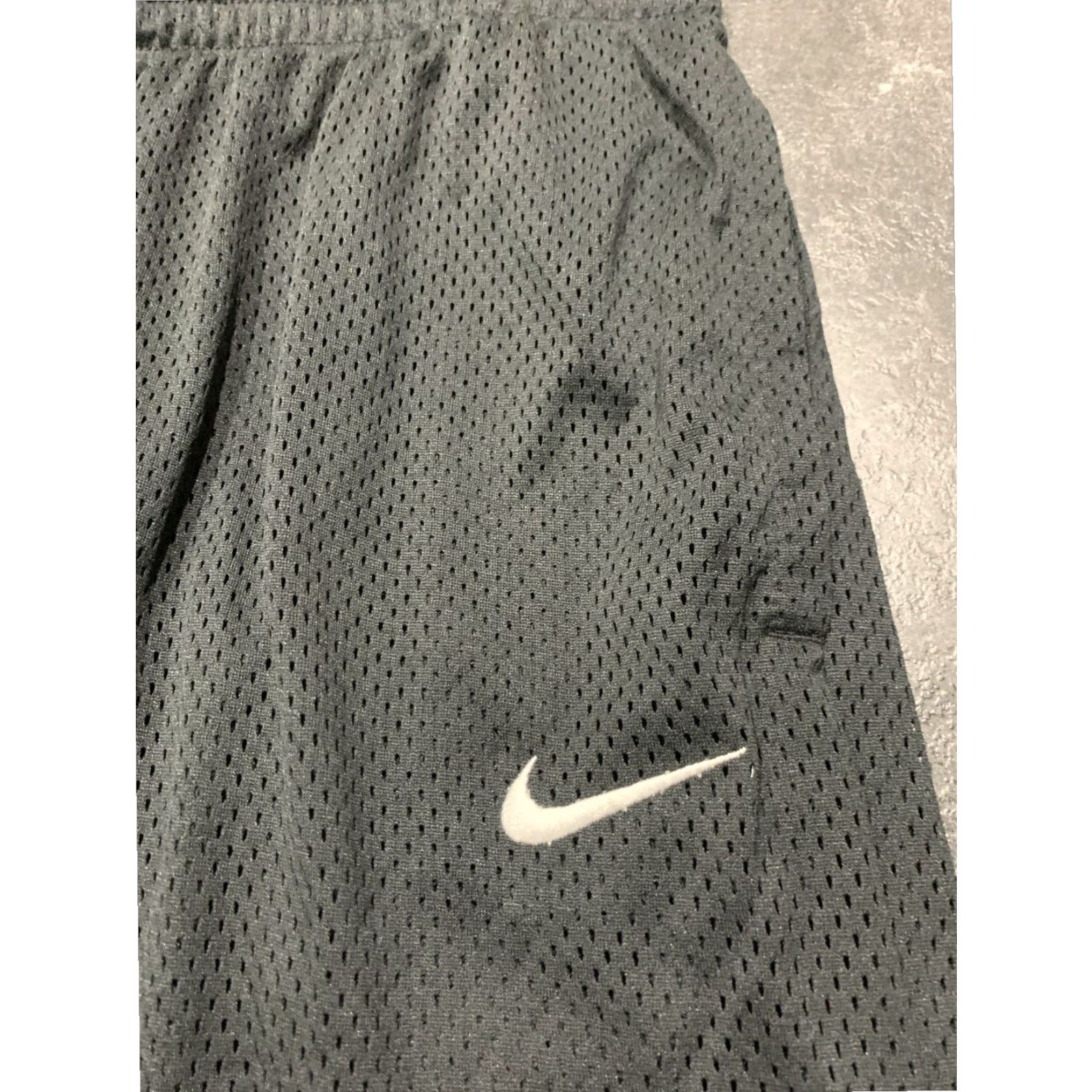 Nike Nike Athletic Shorts Mens XL Black Loose Fit Thigh Length Activewear Size US 36 / EU 52 - 4 Thumbnail