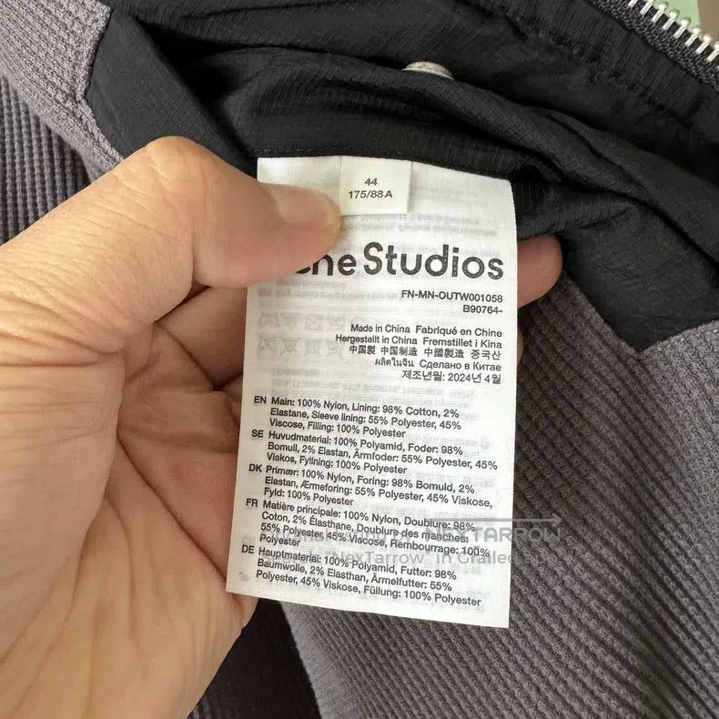 Acne Studios Acne Studios Black Quilted Jacket - 100% Nylon - Fleece Li Size M / US 6-8 / IT 42-44 - 4 Thumbnail