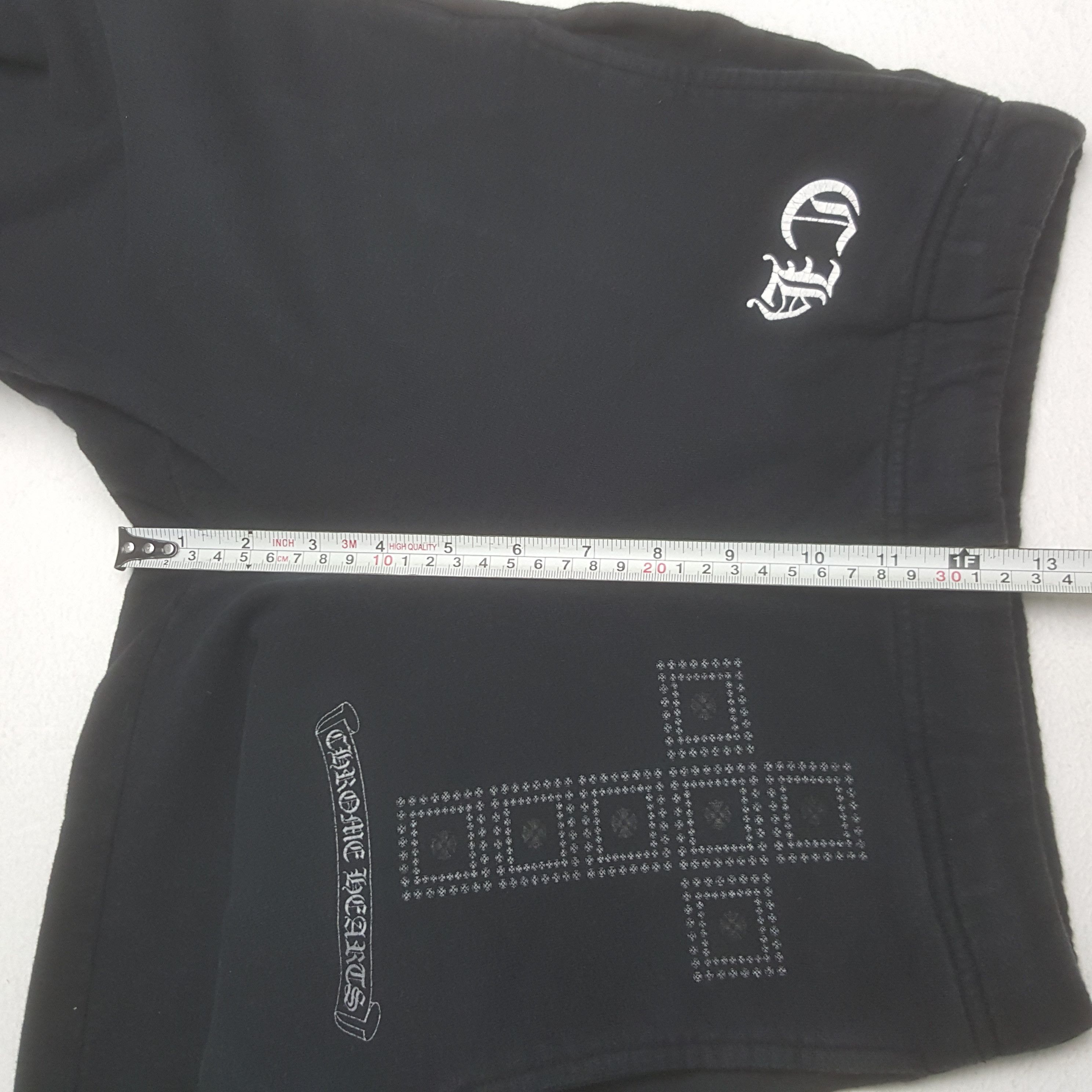 Chrome Hearts Vintage Chrome Hearts Cross Logo Jogger Pants Size 25" / US 0 / IT 36 - 11 Thumbnail