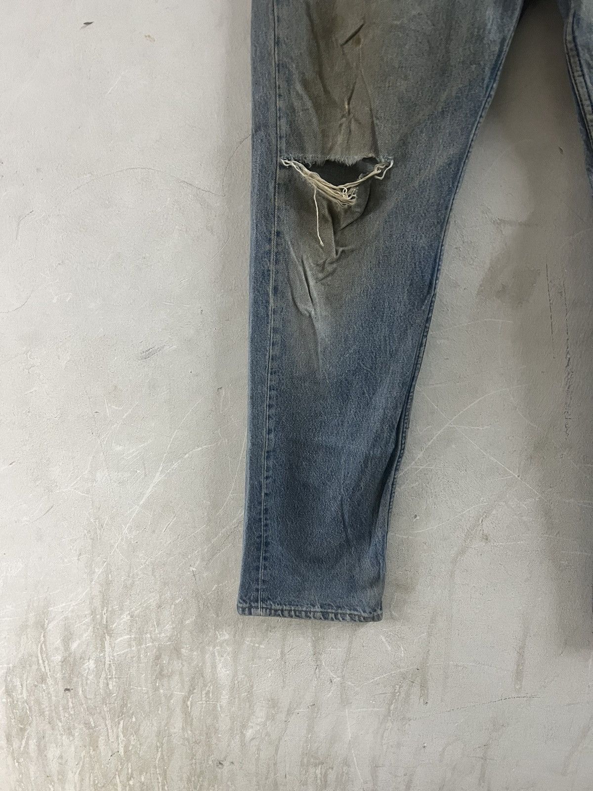 Japanese Brand KURT COBAIN‼️VINTAGE LEVIS 501 DISTRESSED DENIM PANT Size US 35 - 5 Thumbnail