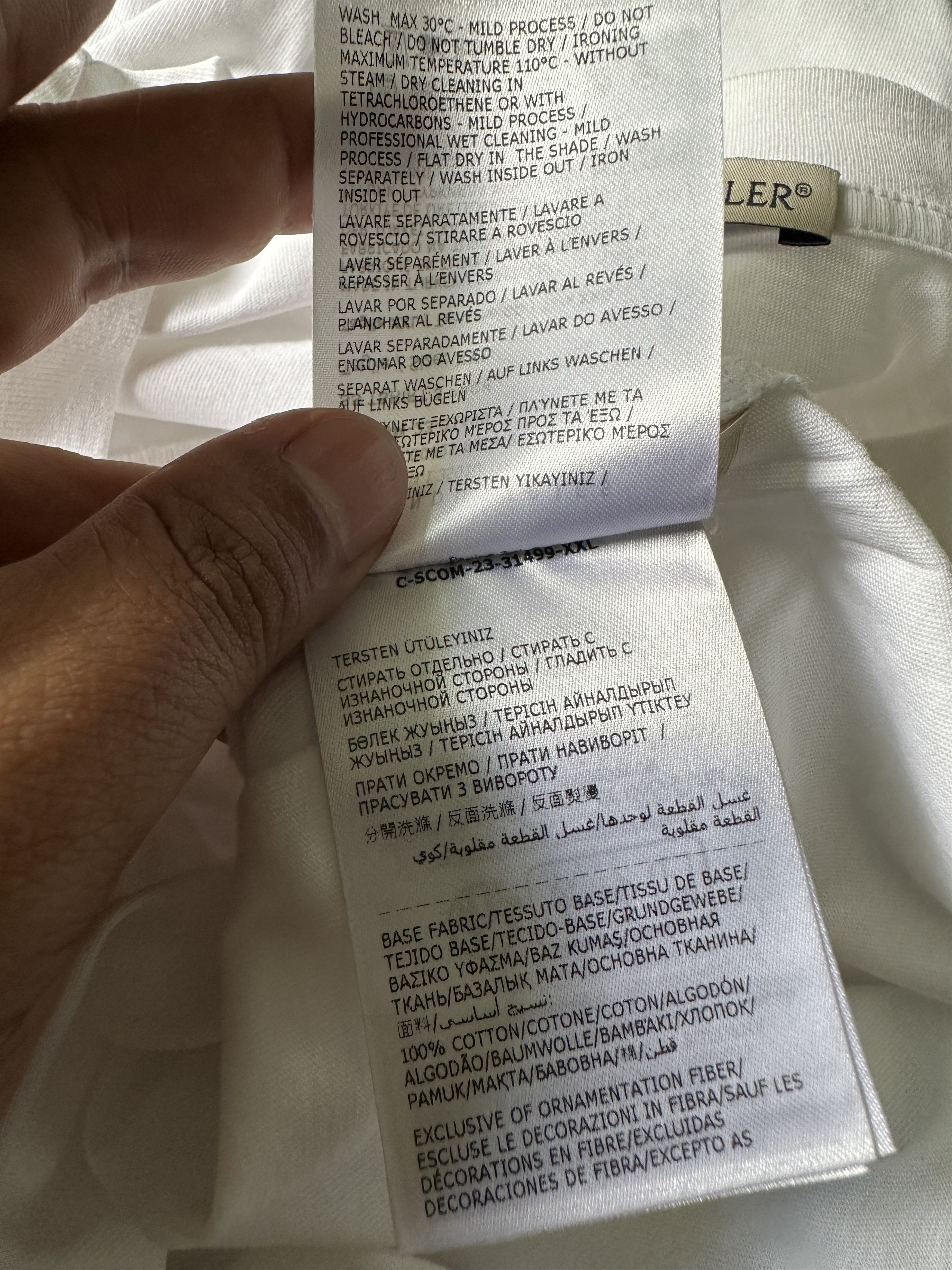 Moncler Moncler Logo Tee Size US XXL / EU 58 / 5 - 6 Thumbnail