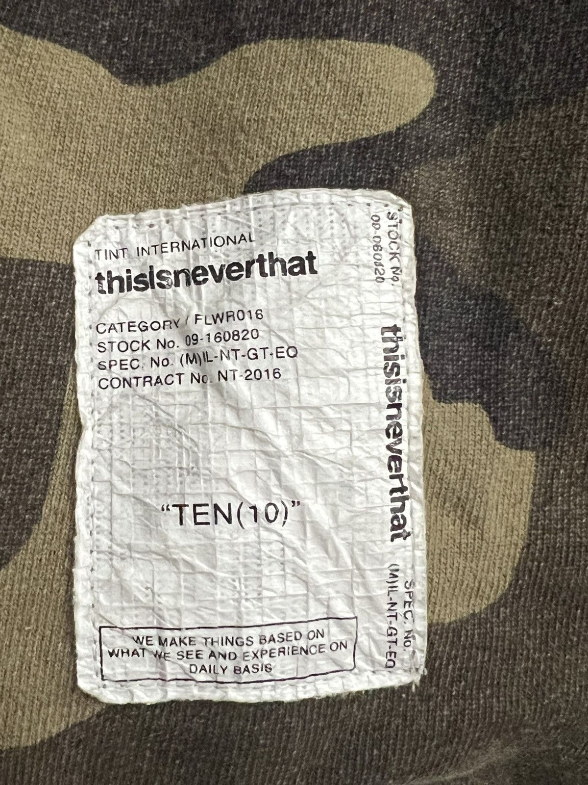thisisneverthat TISNVRAT SWEATSHIRT hoodie CAMO spell out sleeves Size US L / EU 52-54 / 3 - 11 Thumbnail