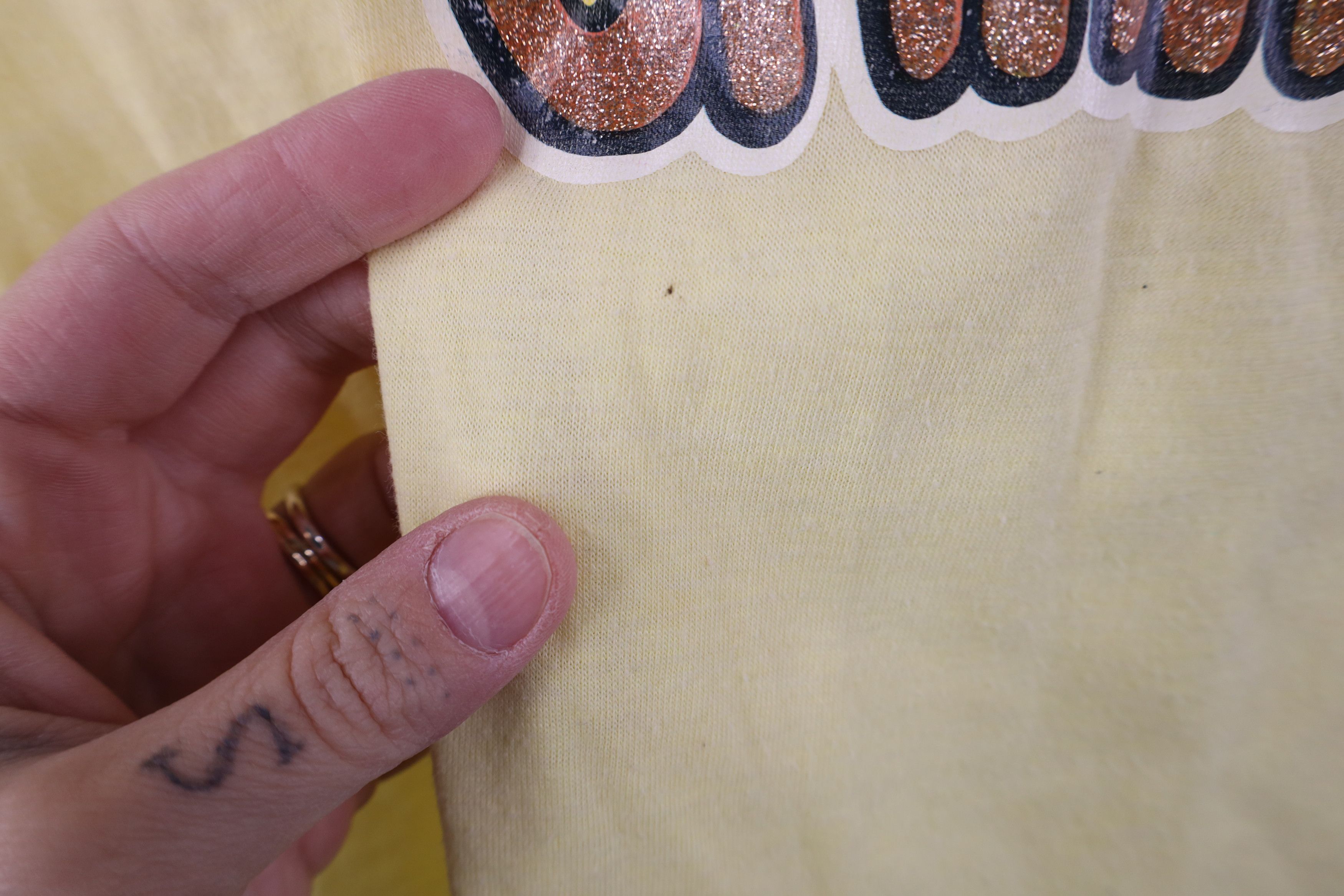 Vintage Vintage 80s Funny Picking and Grinning Booger T-Shirt USA Size US XL / EU 56 / 4 - 5 Thumbnail