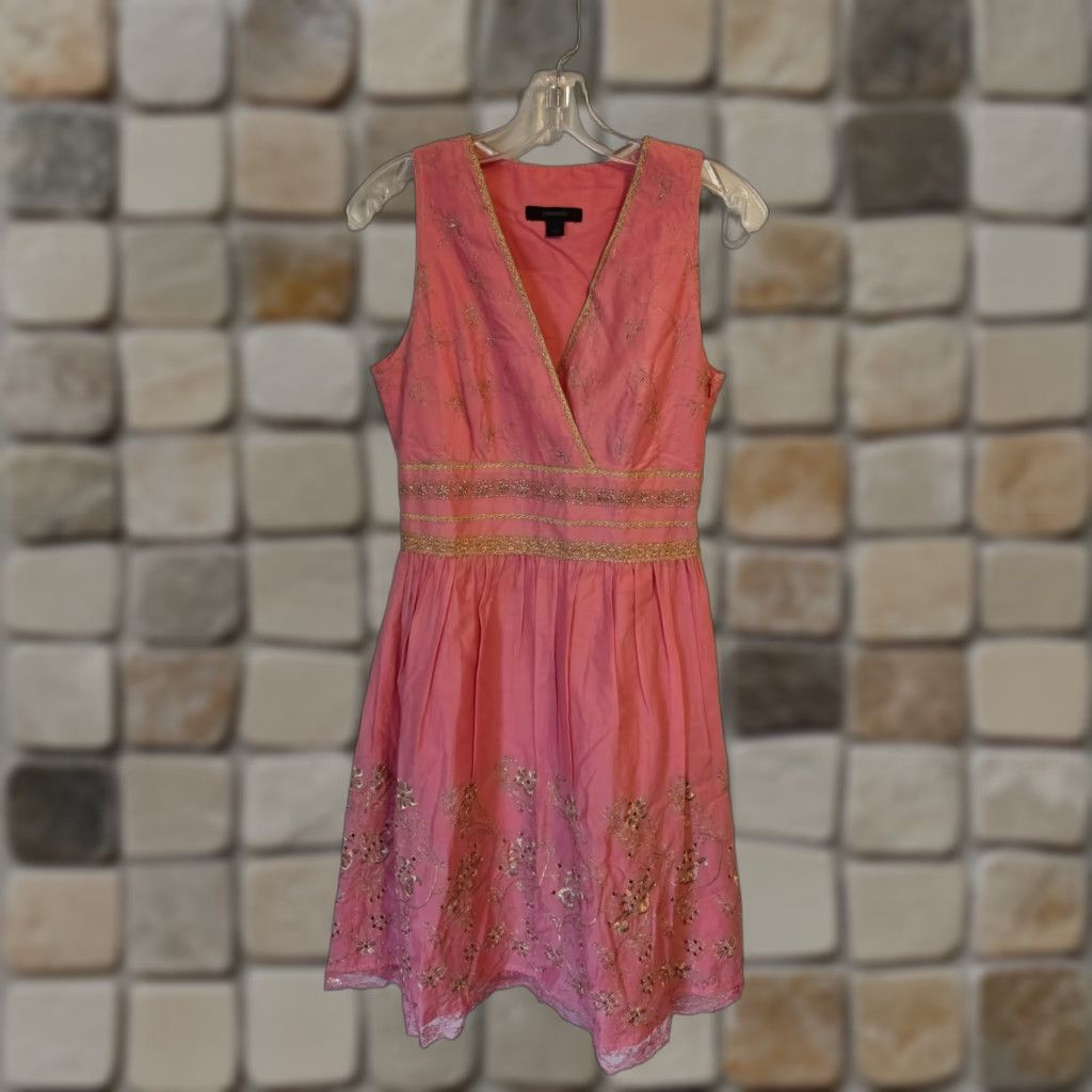 Express Express Dress Pink A-Line Women's 4 V-Neck Sleeveless Embroidered Knee Length Floral Size S / US 4 / IT 40 - 1 Thumbnail