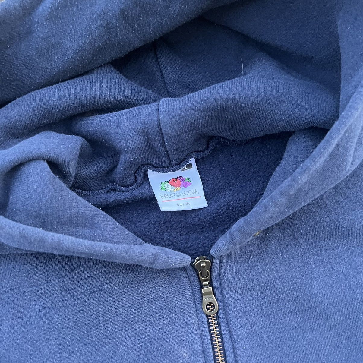 Vintage Vintage 00s Boxy Washed Navy Cropped Blank Hoodie Size US XL / EU 56 / 4 - 4 Thumbnail