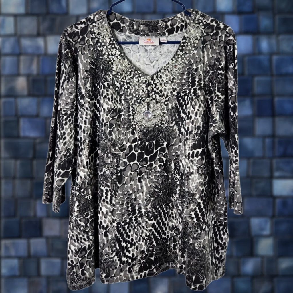Quacker Factory Quacker Factory Womens XL Top Blouse 3/4 Sleeve Beaded Floral Cotton Gray Size XL / US 12-14 / IT 48-50 - 1 Thumbnail