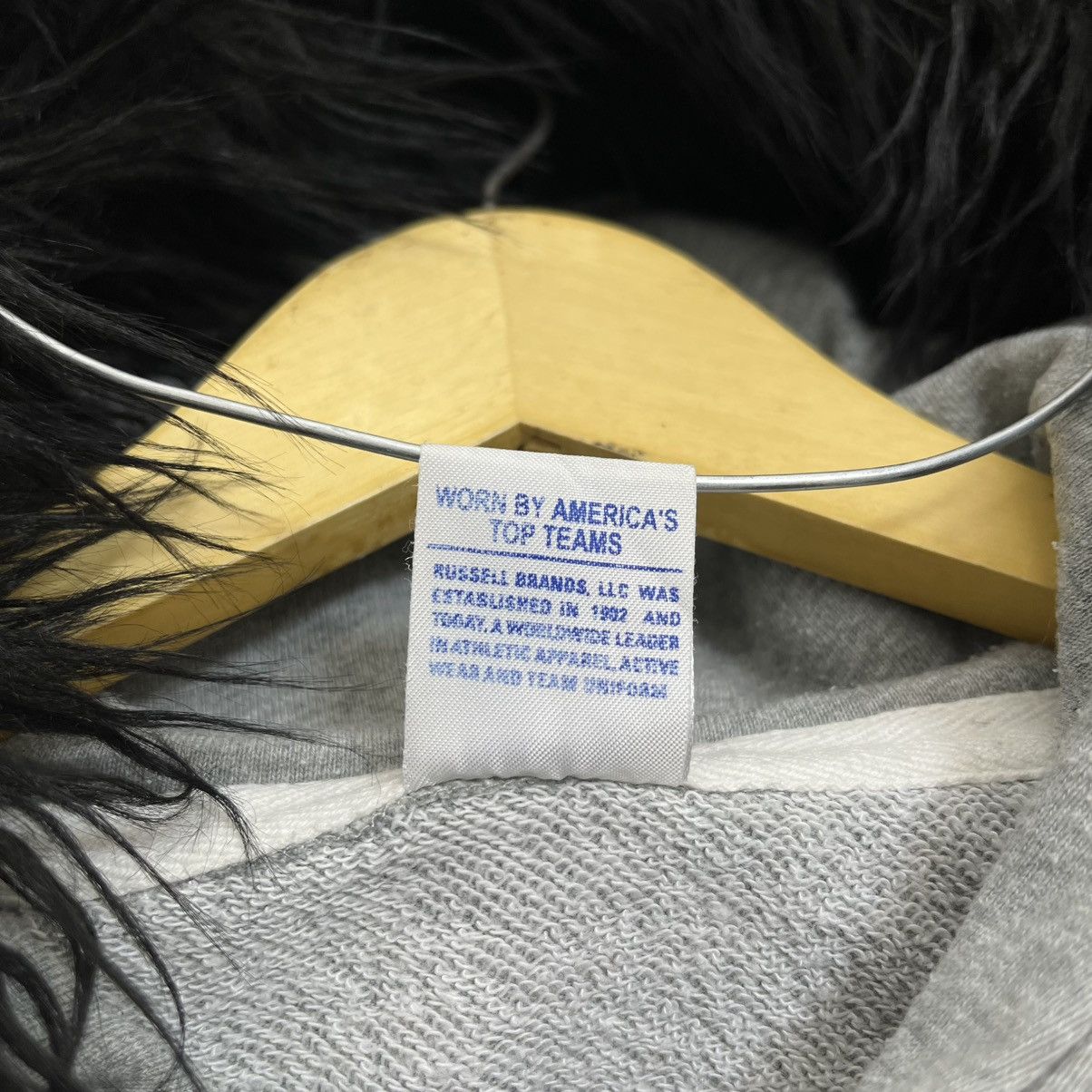 Russell Athletic Y2K Russel Athletic Faux Fur Hoodie Made In USA Size US M / EU 48-50 / 2 - 9 Thumbnail