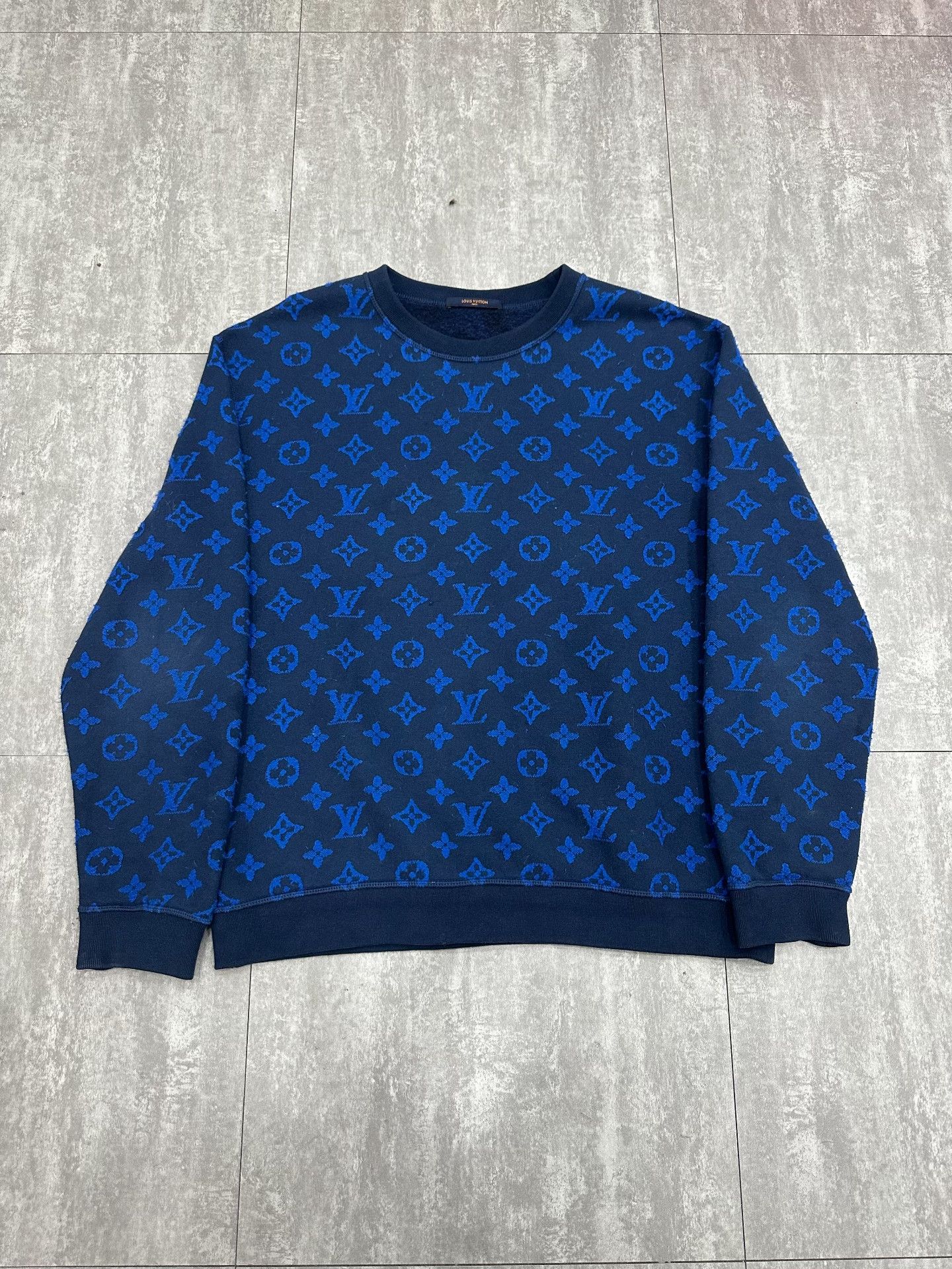 Louis Vuitton Louis Vuitton Retro Blue Sweater xl Men Size US XL / EU 56 / 4 - 1 Thumbnail