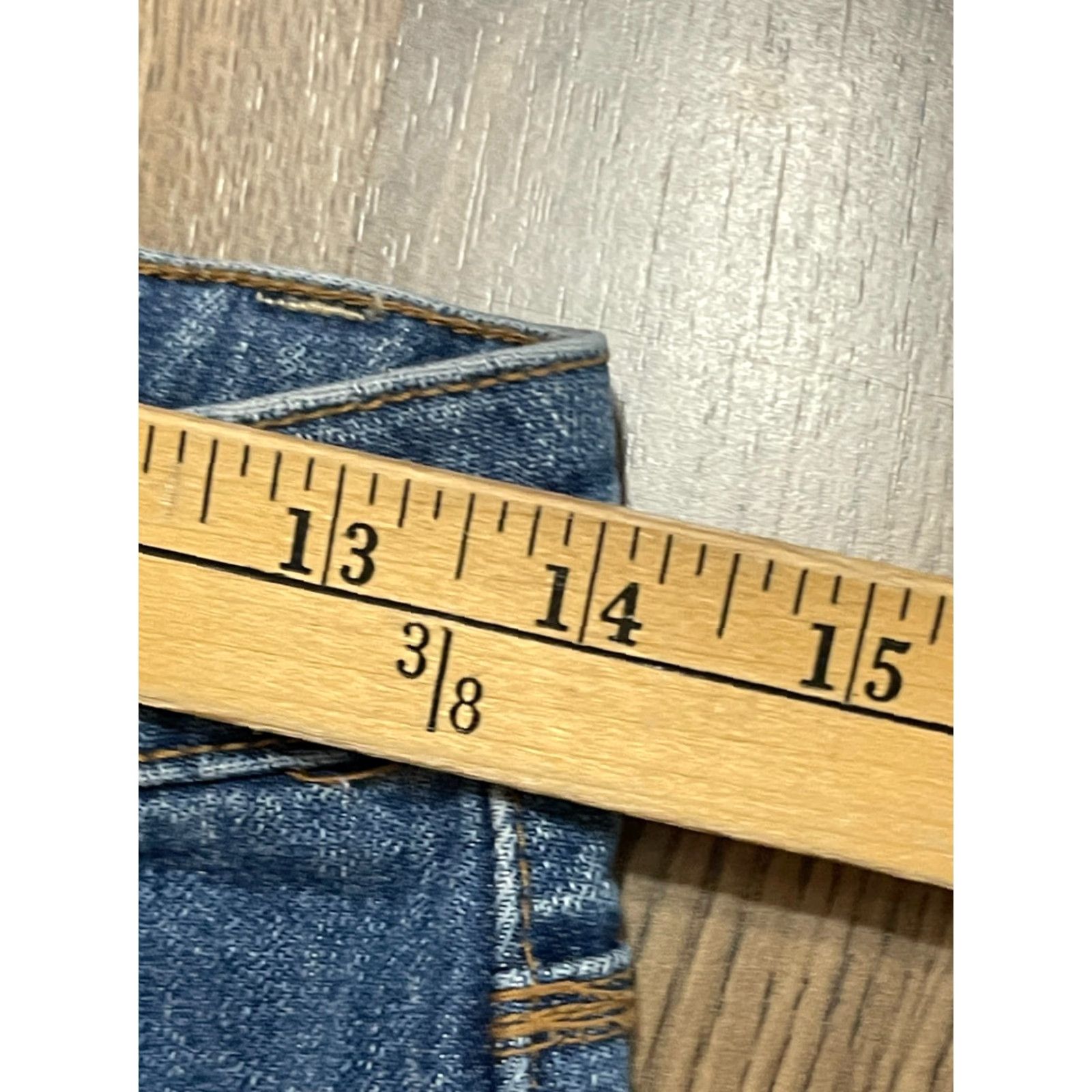 CO Liz & Co Jeans, Women's Petite 6 Capri Denim Stretch Blue, 28 in Waist, Inseam 18, Regular fit, 6P, Blue Denim Capri Jeans, Womens, Liz & Co Size 28" / US 6 / IT 42 - 3 Thumbnail