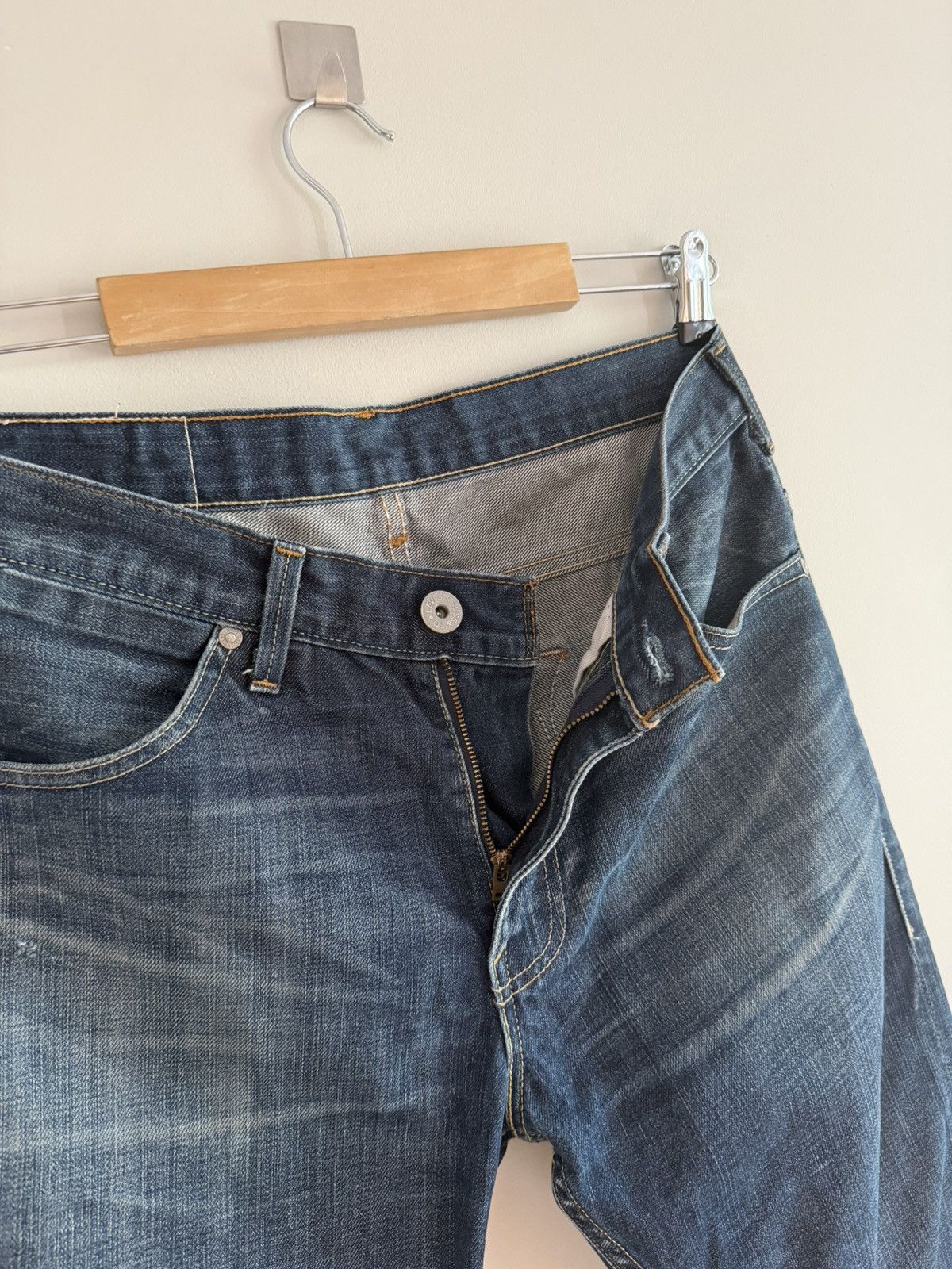 Levi's Levi’s Straight Leg Jeans Size US 31 - 8 Thumbnail