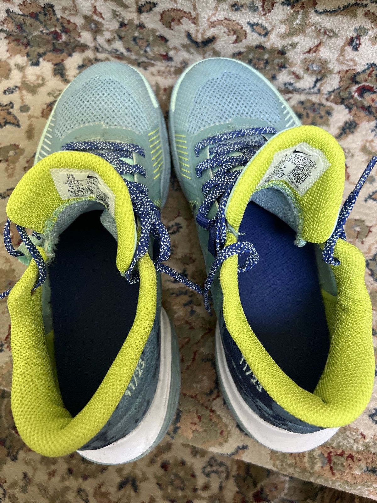 Nike Rare Kyrie 5 Size US 7.5 / EU 40-41 - 2 Thumbnail