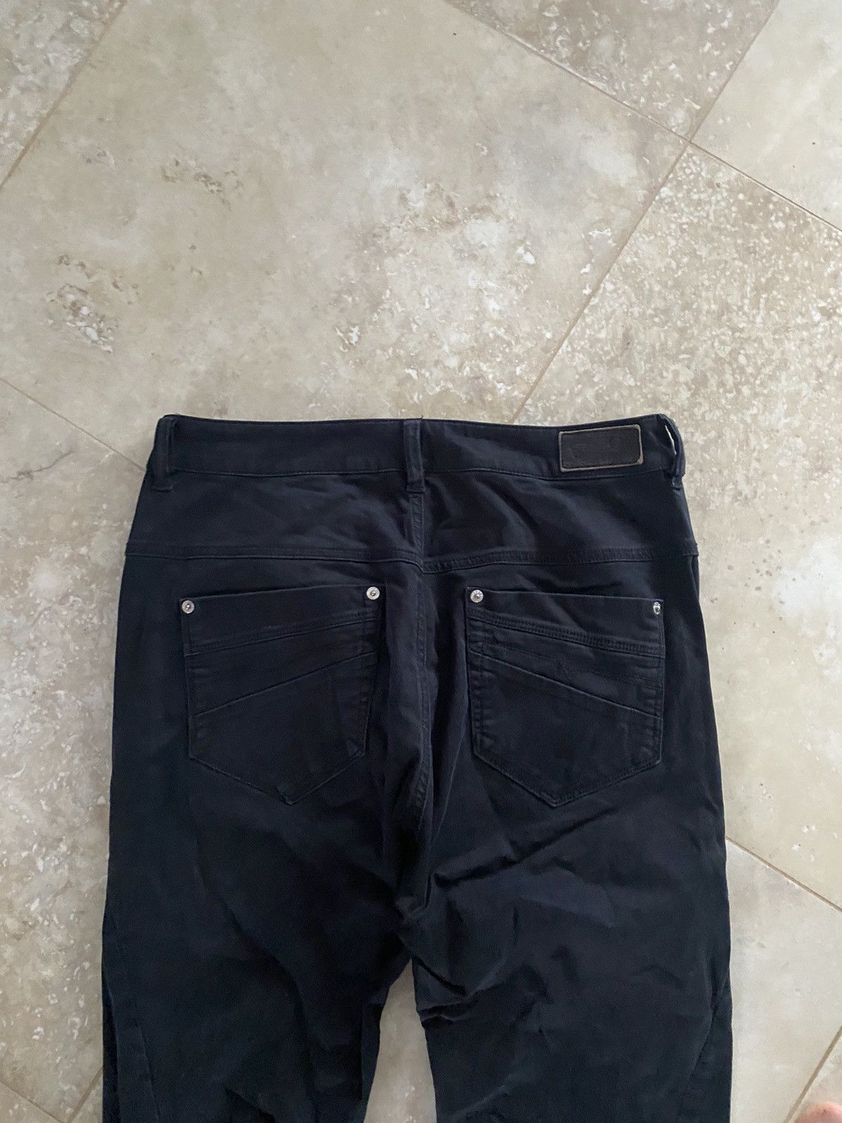Diesel Vintage Diesel J-Cut Slim Jeans Zip Waist Balck Avant Garde Size US 32 / EU 48 - 11 Thumbnail
