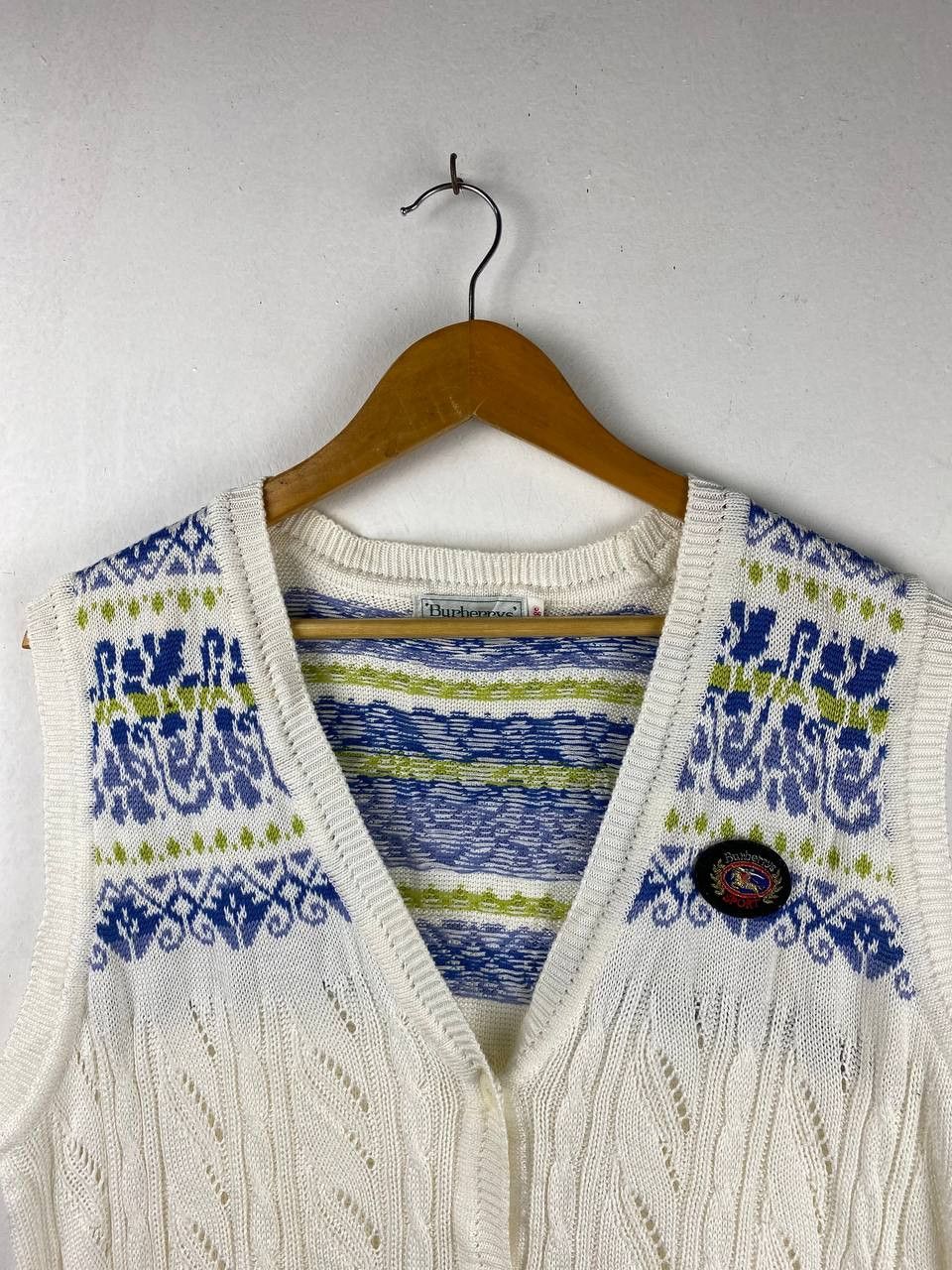 Burberry vintage burberrys knitted vest very nice design Size US L / EU 52-54 / 3 - 2 Thumbnail