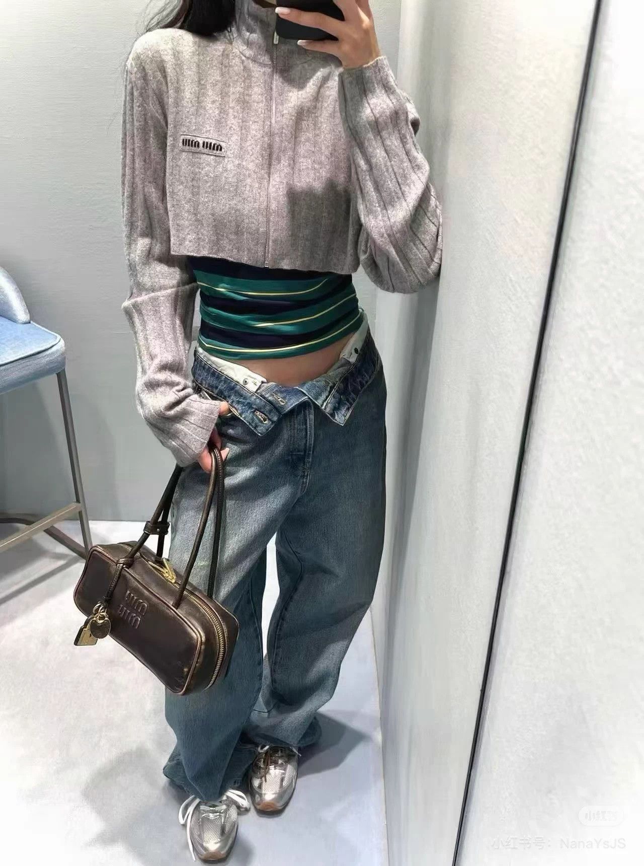 Miu Miu Miu Miu 26SS T-neck Zipper Short Cashmere Cardi 40 99 New Size S / US 4 / IT 40 - 8 Thumbnail