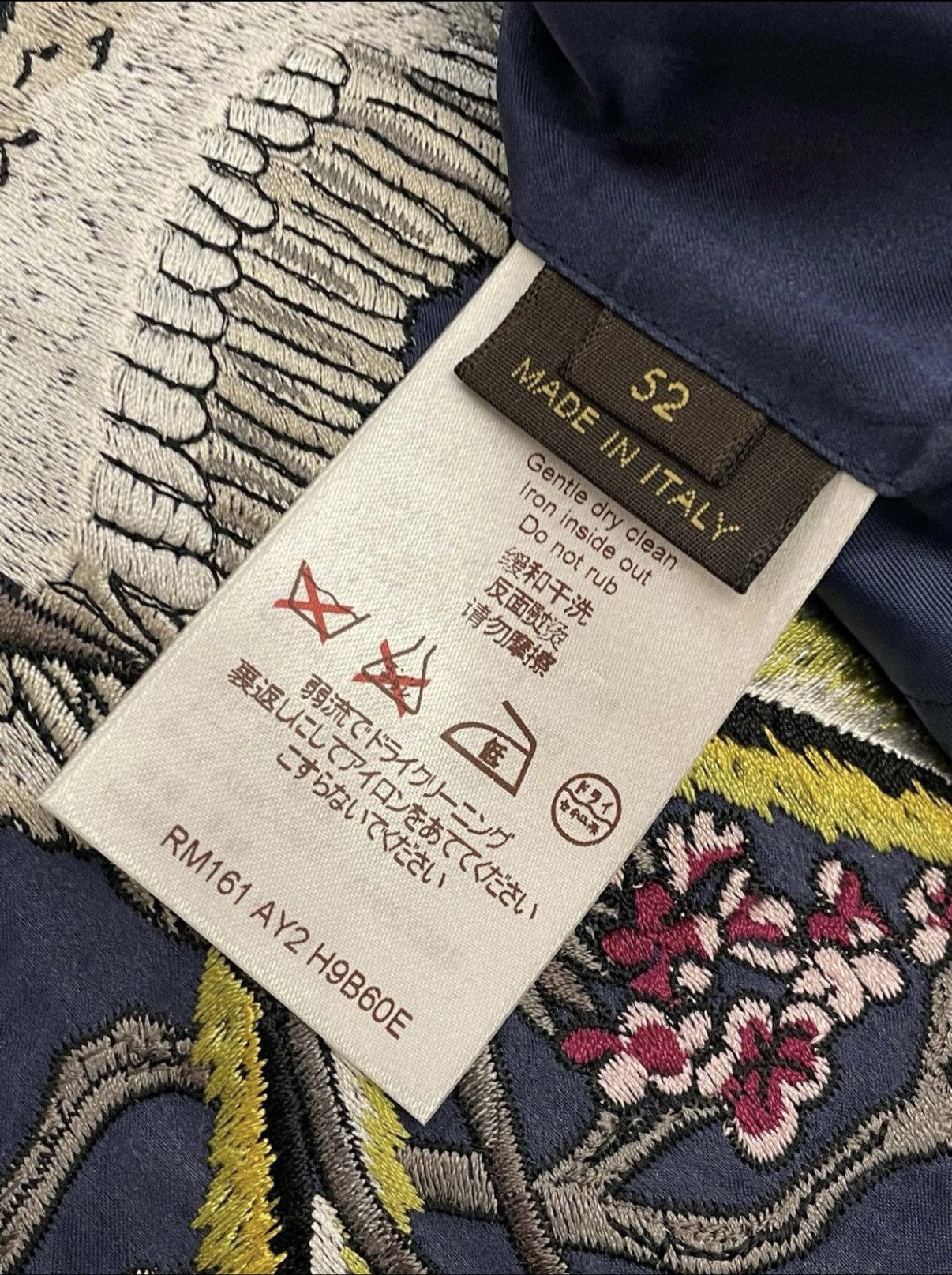 Louis Vuitton SS16 Embroidery Satin Souvenir Jacket Size US L / EU 52-54 / 3 - 5 Thumbnail