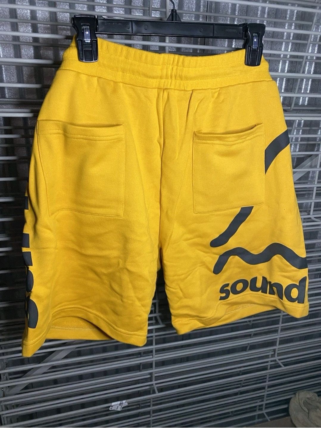 Keiser Clark KEISER CLARK SURFIN' SWEATSHORT CALI YELLOW BLACK Size XL Size US 37 - 6 Thumbnail
