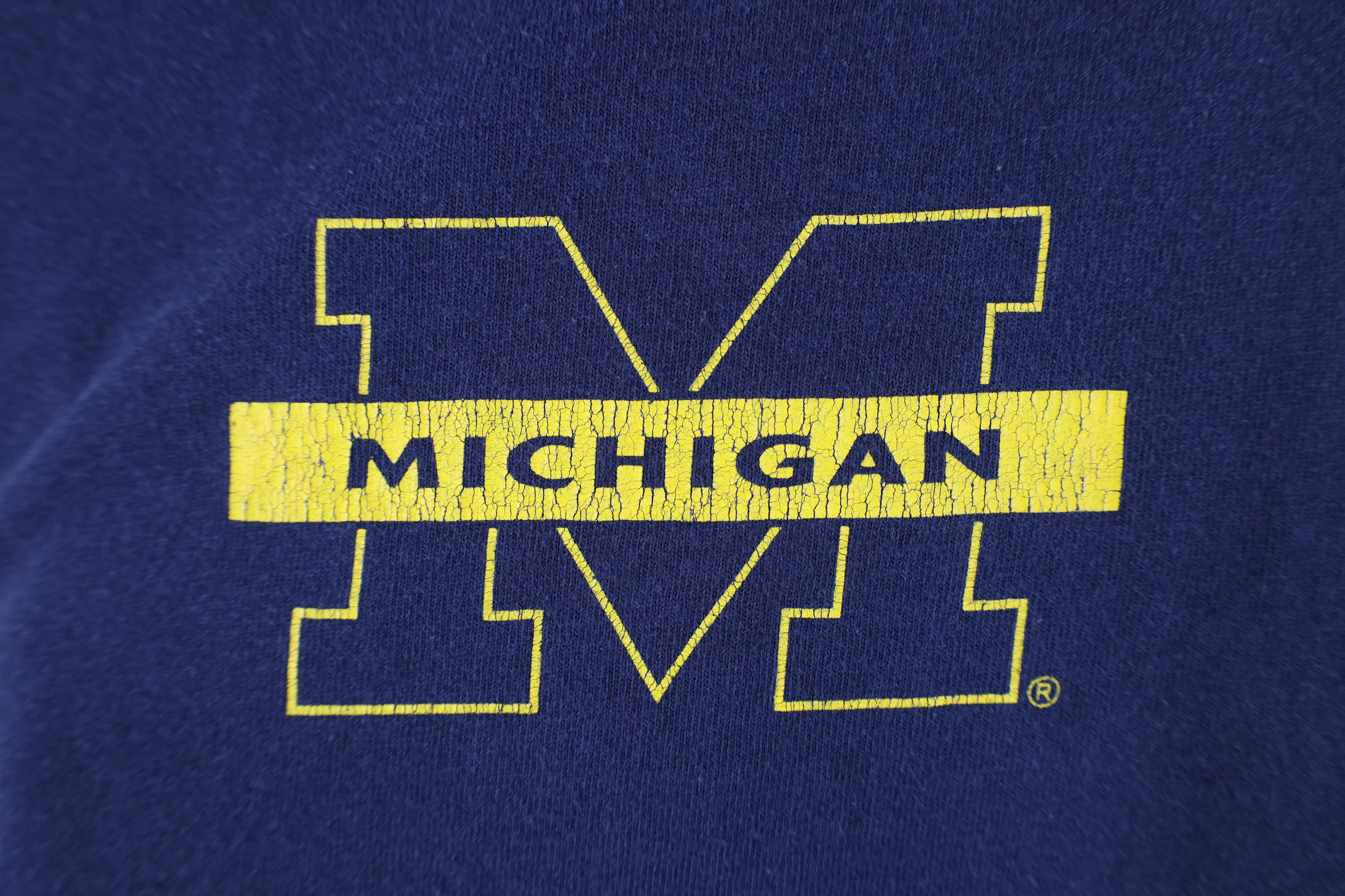 Vintage Vintage 90s University of Michigan Long Sleeve T-Shirt Blue Size US XL / EU 56 / 4 - 5 Thumbnail