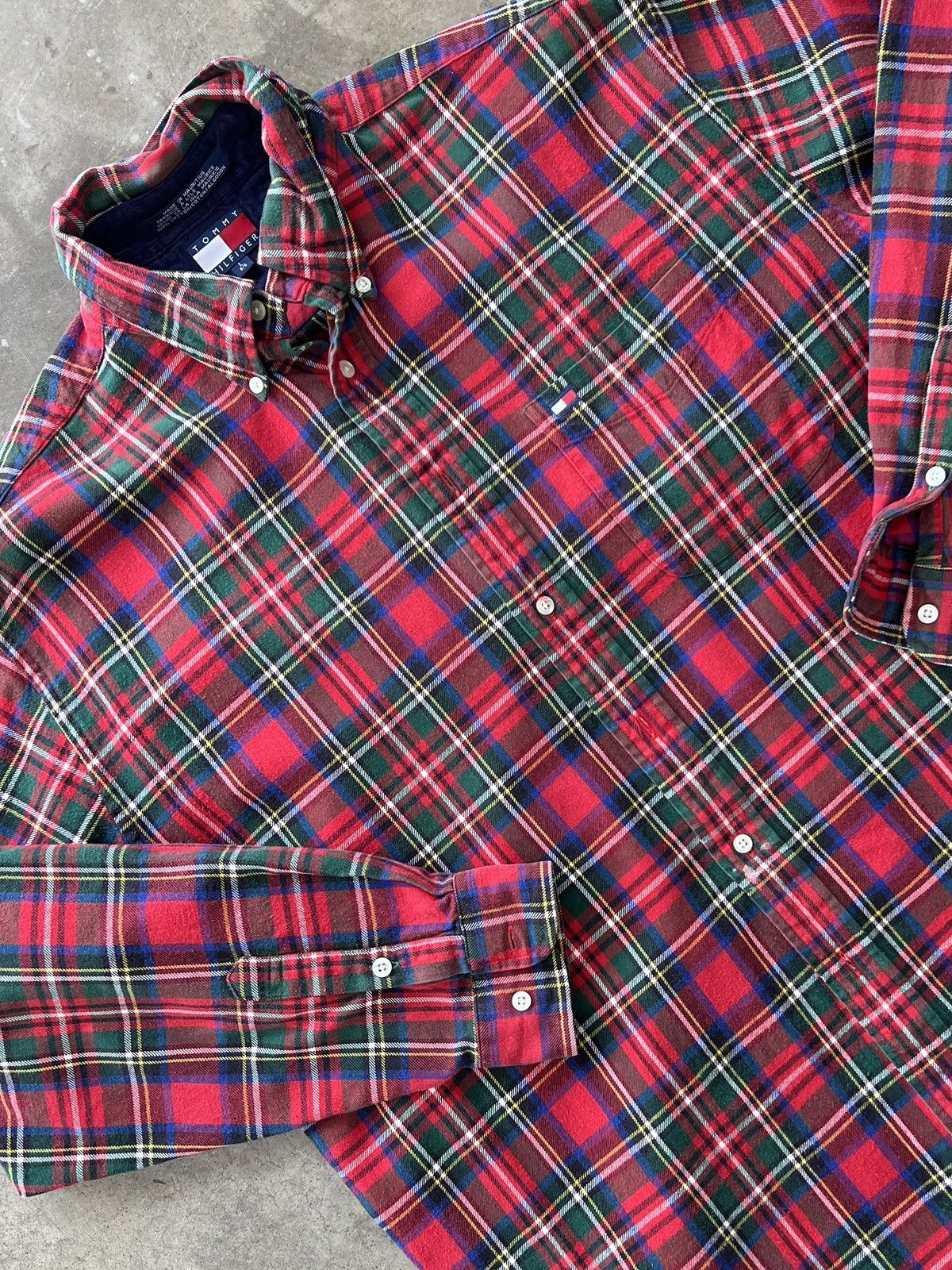 Tommy Hilfiger × Vintage Vintage 90s Tommy Hilfiger Plaid Flannel Long Sleeve Large Size US L / EU 52-54 / 3 - 1 Thumbnail