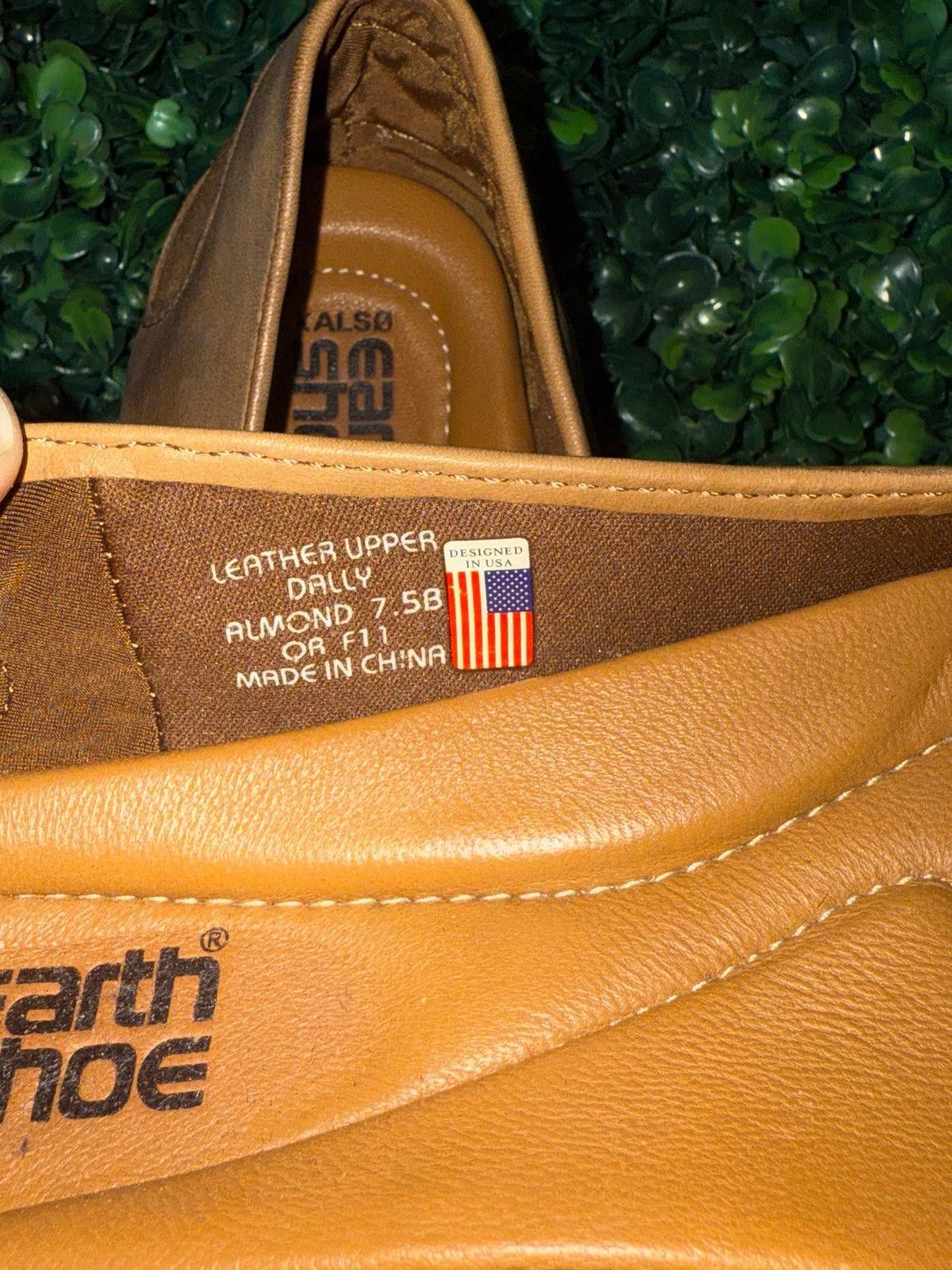 Designer Kalso Earth Shoes Flats Loafers size 7.5 brown leather Size US 7.5 / IT 37.5 - 6 Thumbnail