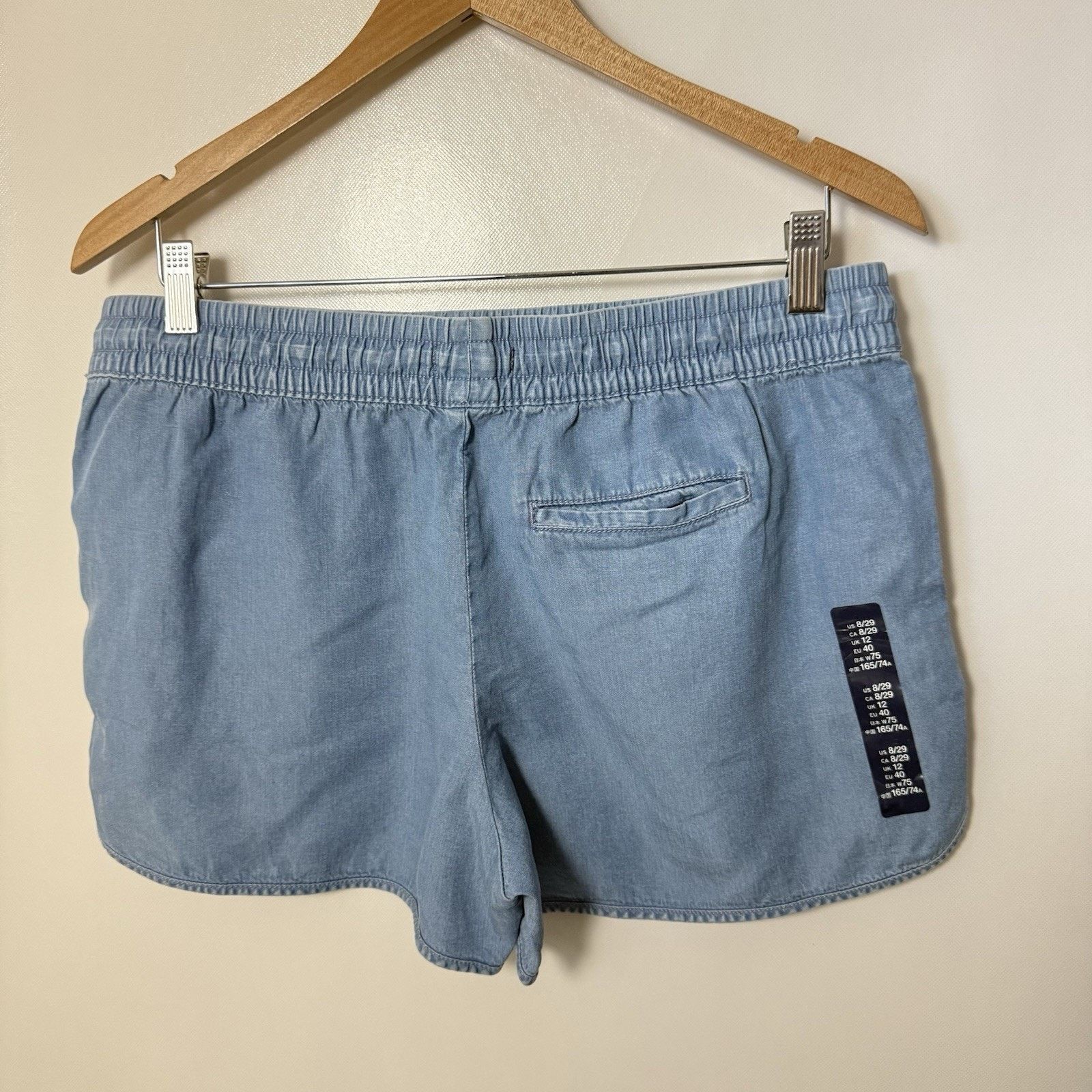 Gap Gap 1969 Shorts Blue Tencel Denim Beachy Chambray Preppy Size 30" / US 8 / IT 44 - 2 Thumbnail