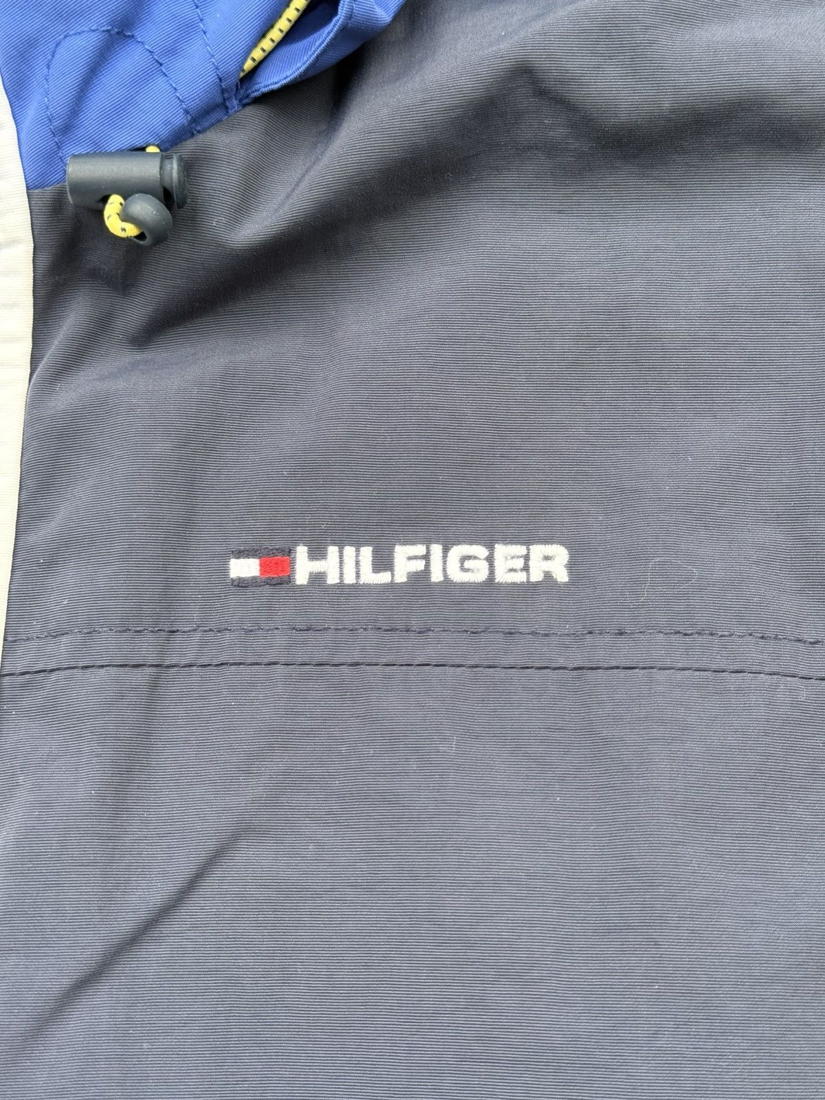 Tommy Hilfiger 90s Lightweight Colorblocked Sailing Jacket Size US M / EU 48-50 / 2 - 3 Thumbnail