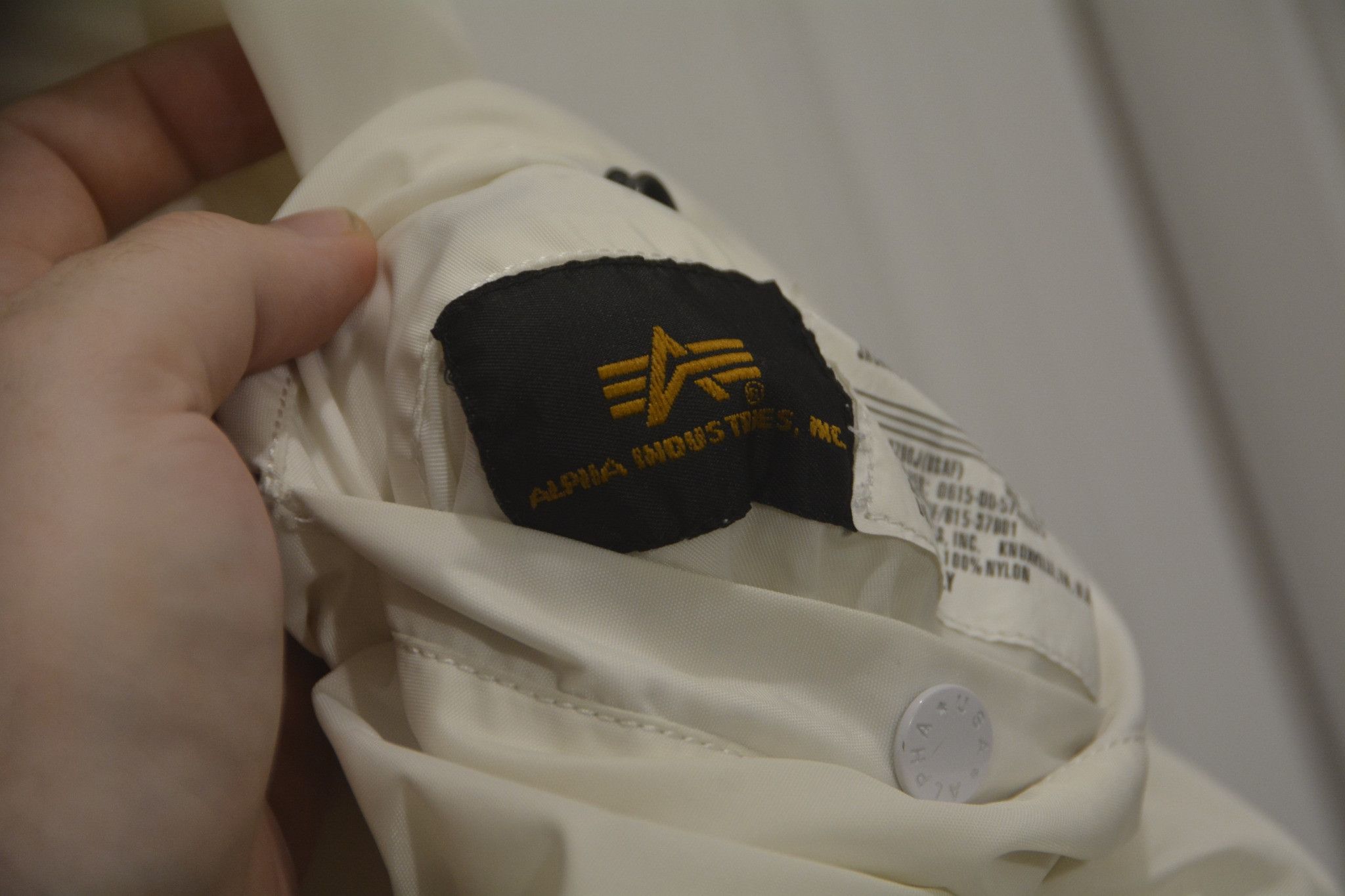Alpha Industries Alpha Industries NASA MA-1 Flight Jacket White Bomber Size US L / EU 52-54 / 3 - 9 Thumbnail