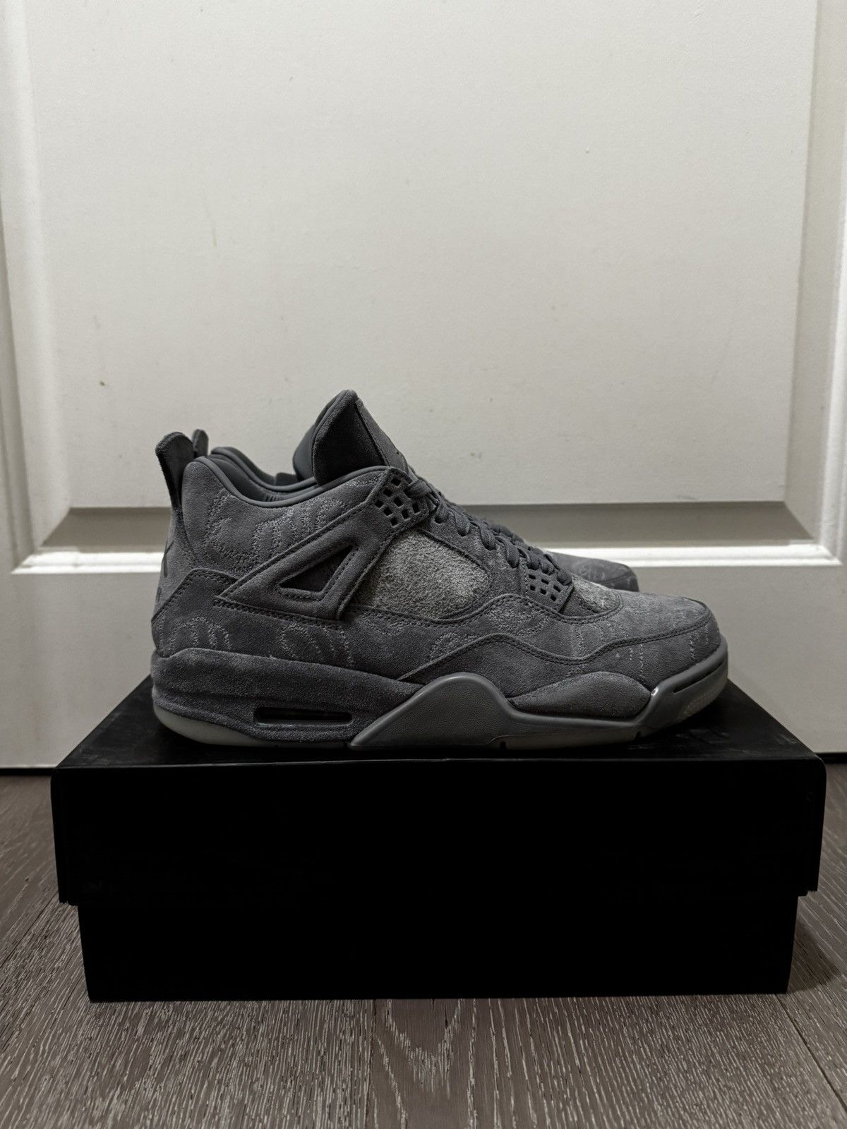 Jordan Brand × Kaws AIR JORDAN 4 x KAWS 9.5 Size US 9.5 / EU 42-43 - 3 Thumbnail