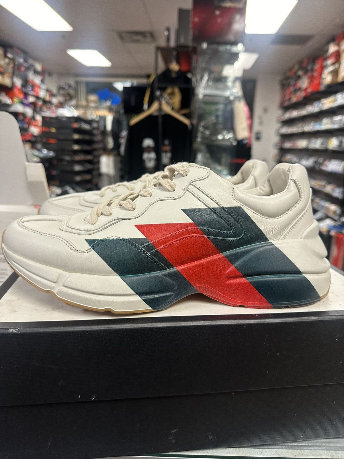 Gucci Gucci Ryton pre owned size 9.5 Size US 9.5 / EU 42-43 - 2 Thumbnail