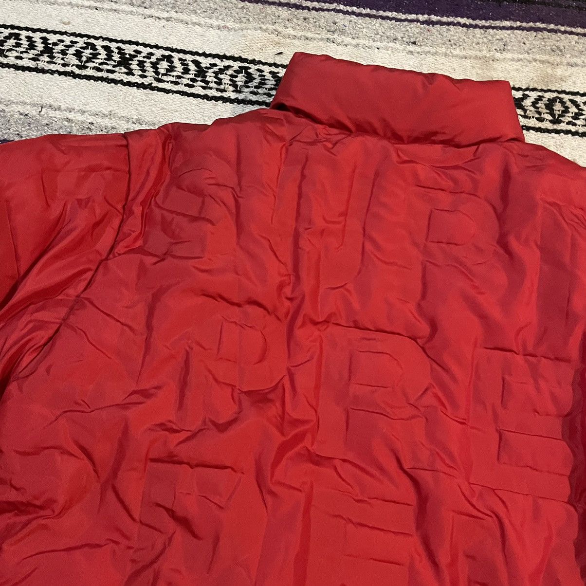 Supreme Supreme Embossed and Beveled Logo Down Puffer Jacket Red L Size US L / EU 52-54 / 3 - 14 Thumbnail