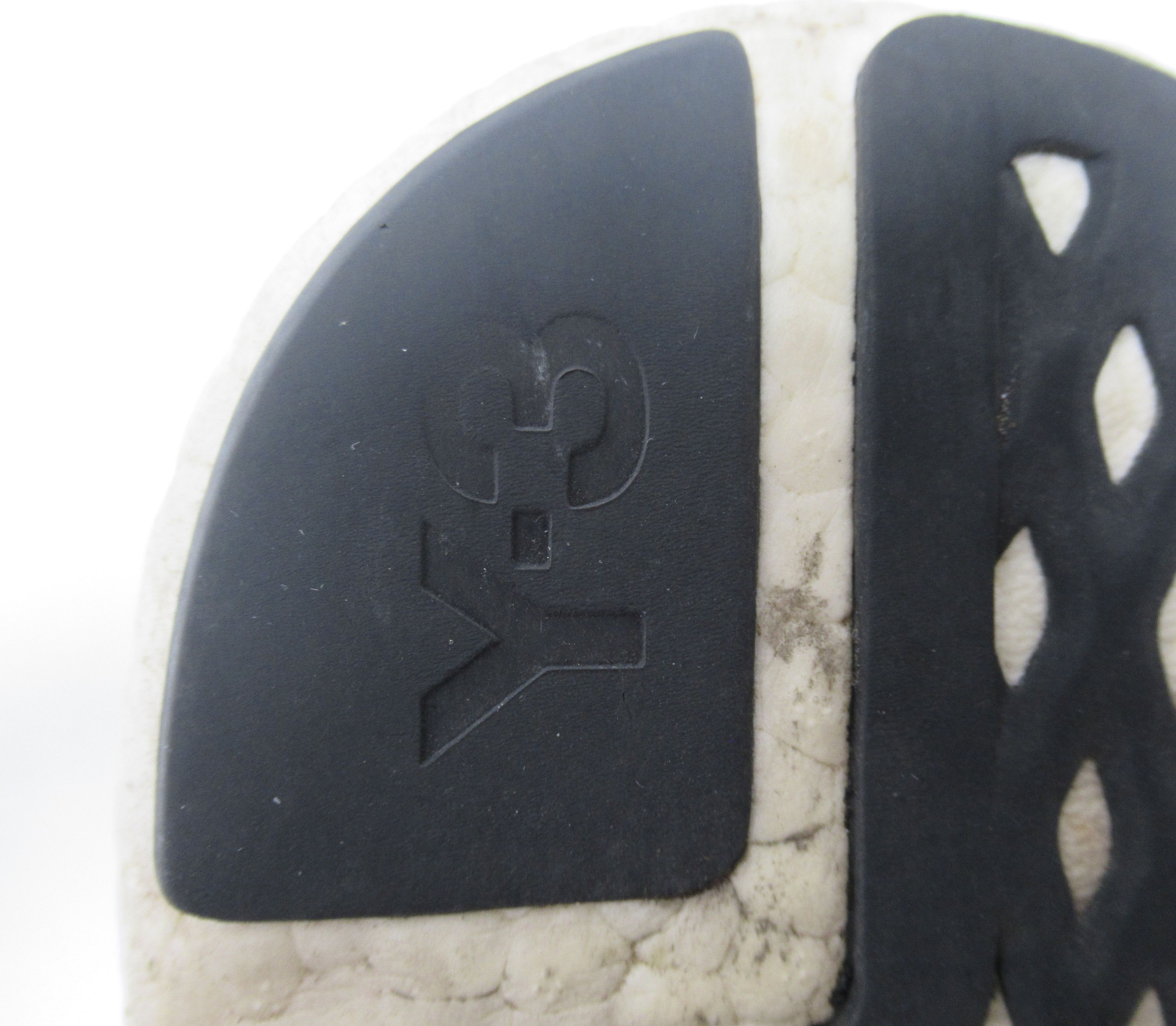 Y-3 Y-3 Yohji Men's Run Reflective Sneaker Black White BB4865 Size US 10.5 / EU 43-44 - 8 Thumbnail
