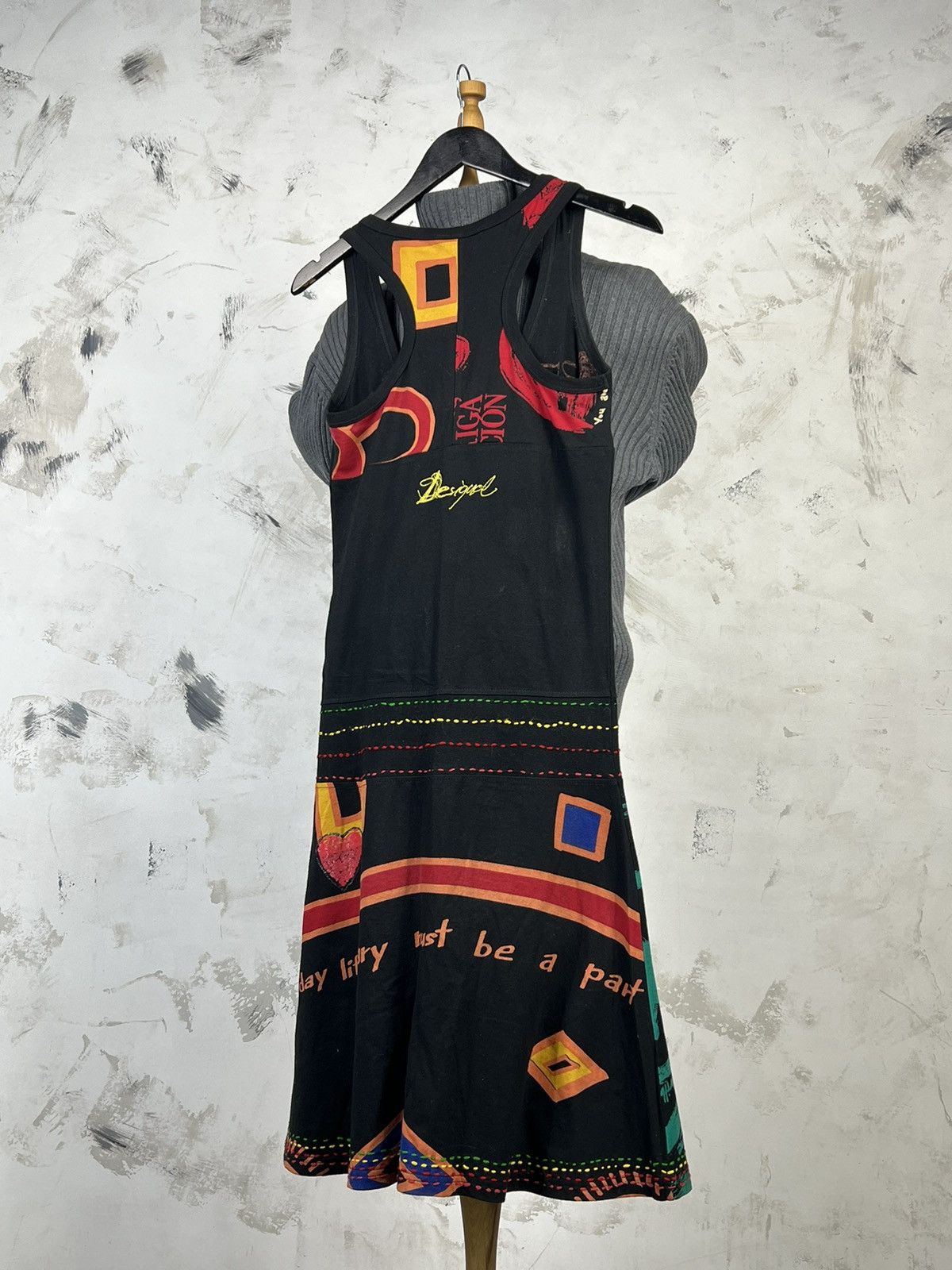 Desigual Vintage Desigual Graphic Print Dress Size S - M Size S / US 4 / IT 40 - 5 Thumbnail