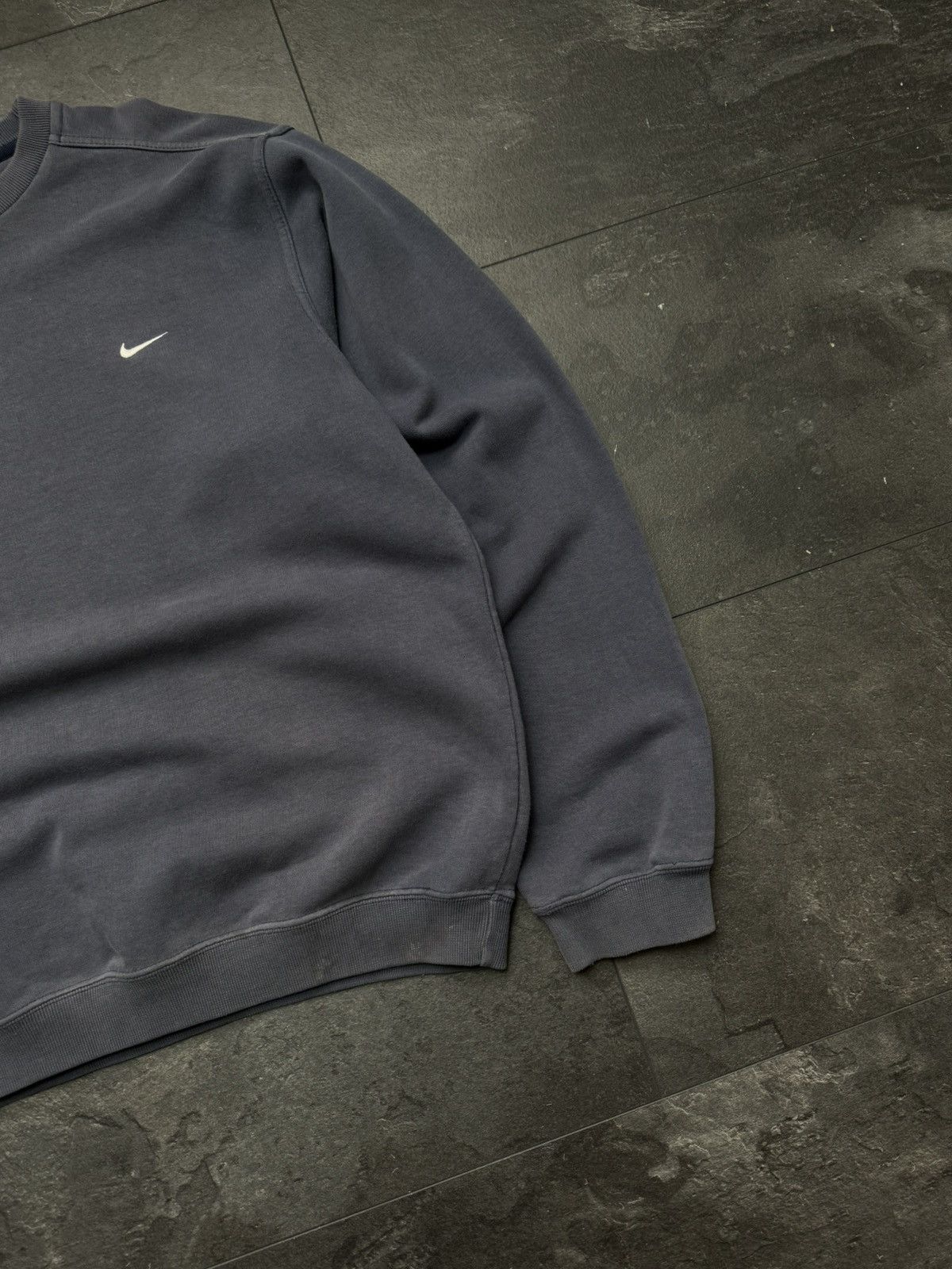 Nike × Vintage Vintage Nike faded rare mini swoosh sweatshirt Size US M / EU 48-50 / 2 - 3 Thumbnail